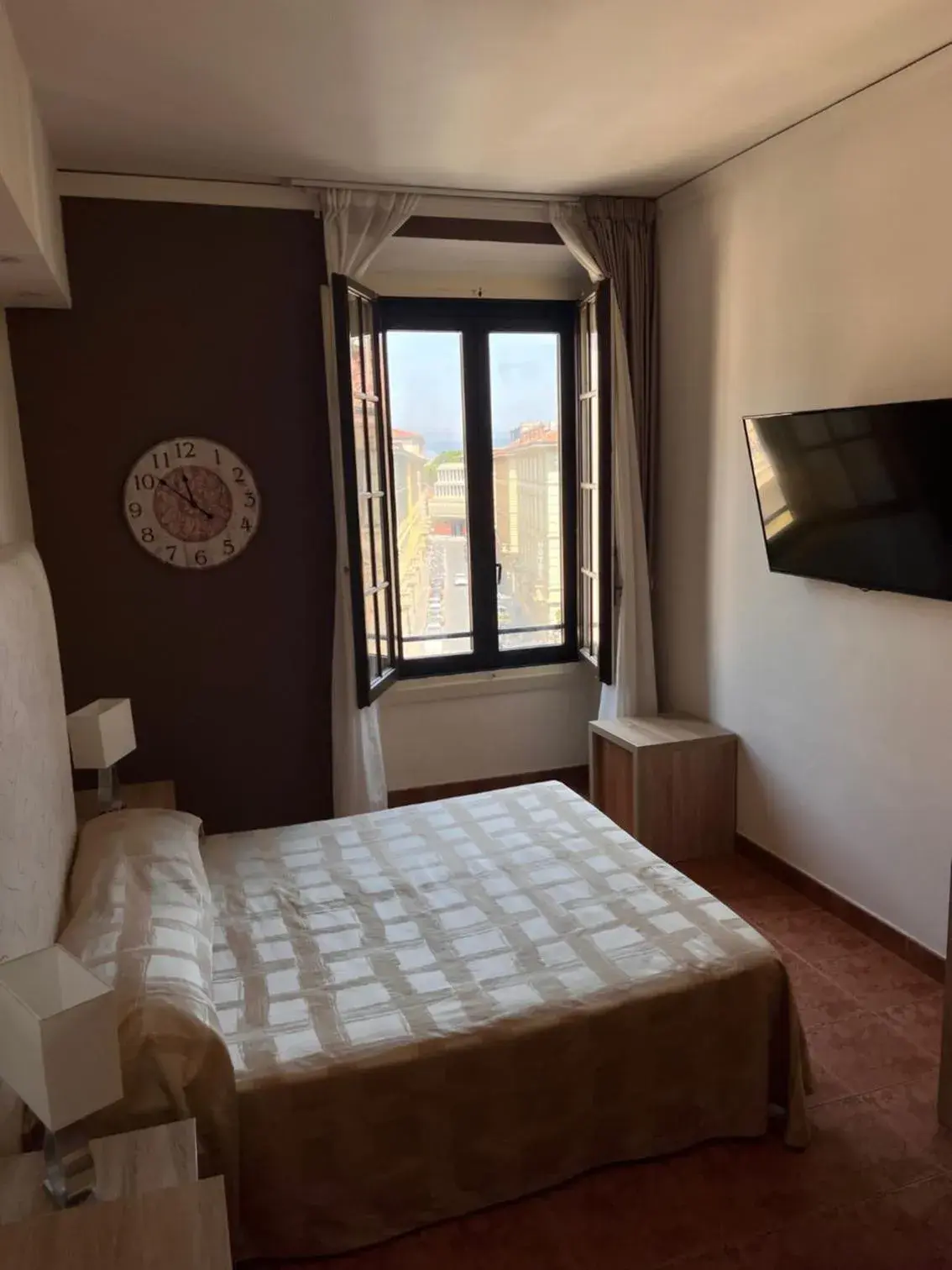 Bed in Hotel Alinari Bed in Hotel Alinari