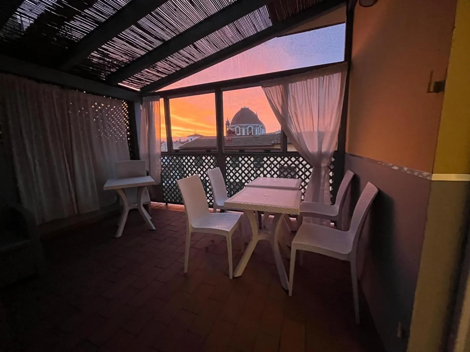 Patio in Hotel Alinari