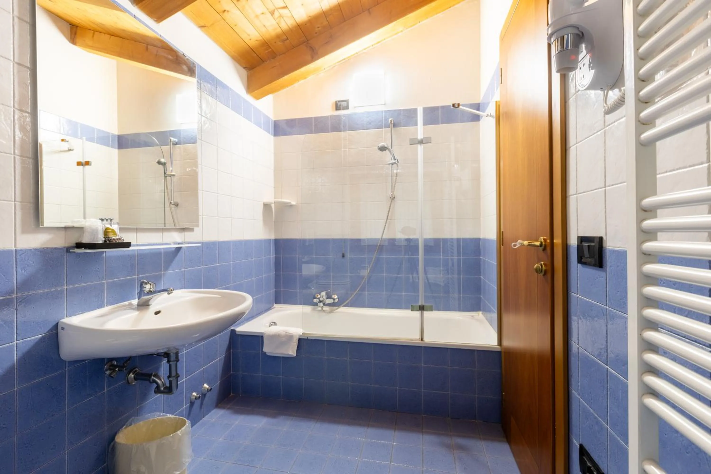 Bathroom in Contra' Contarini