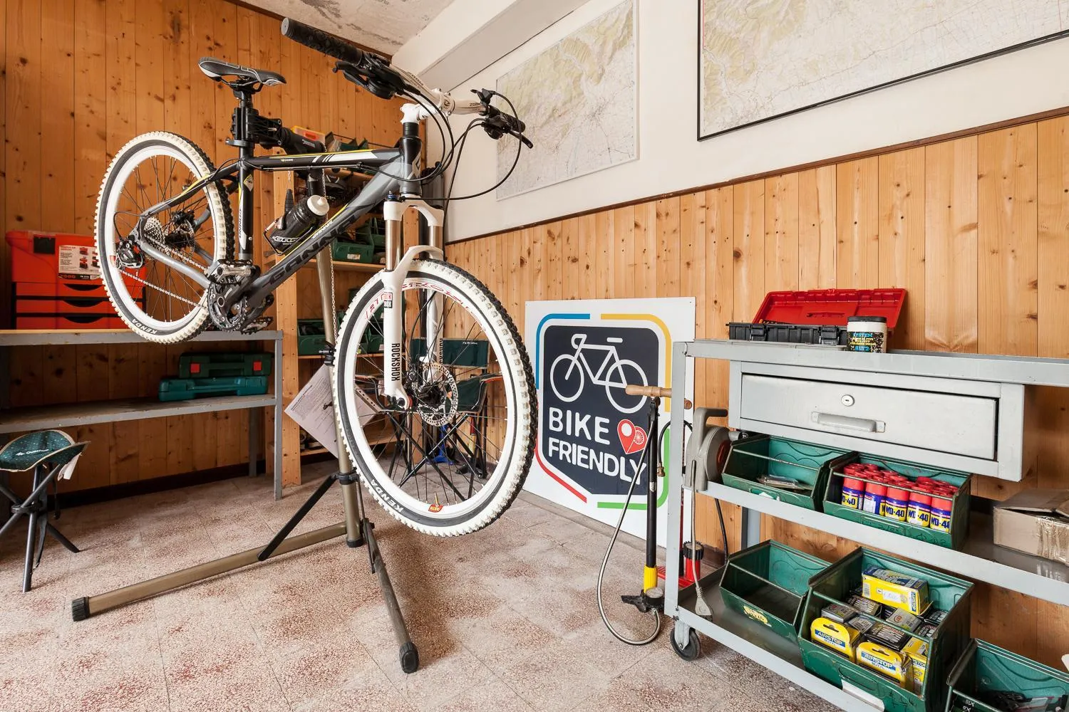 Cycling in Contra' Contarini