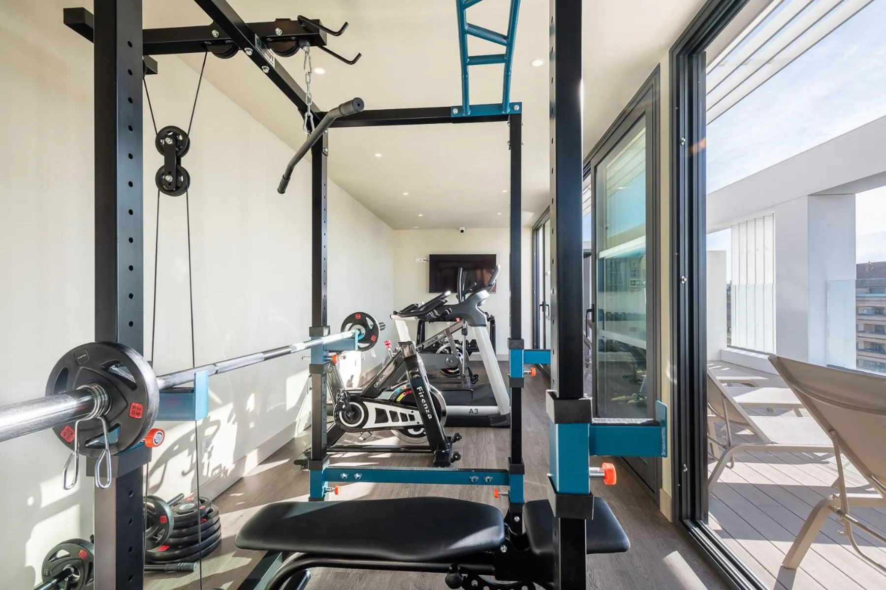 Fitness centre/facilities in Apartamentos Core Suites Valencia