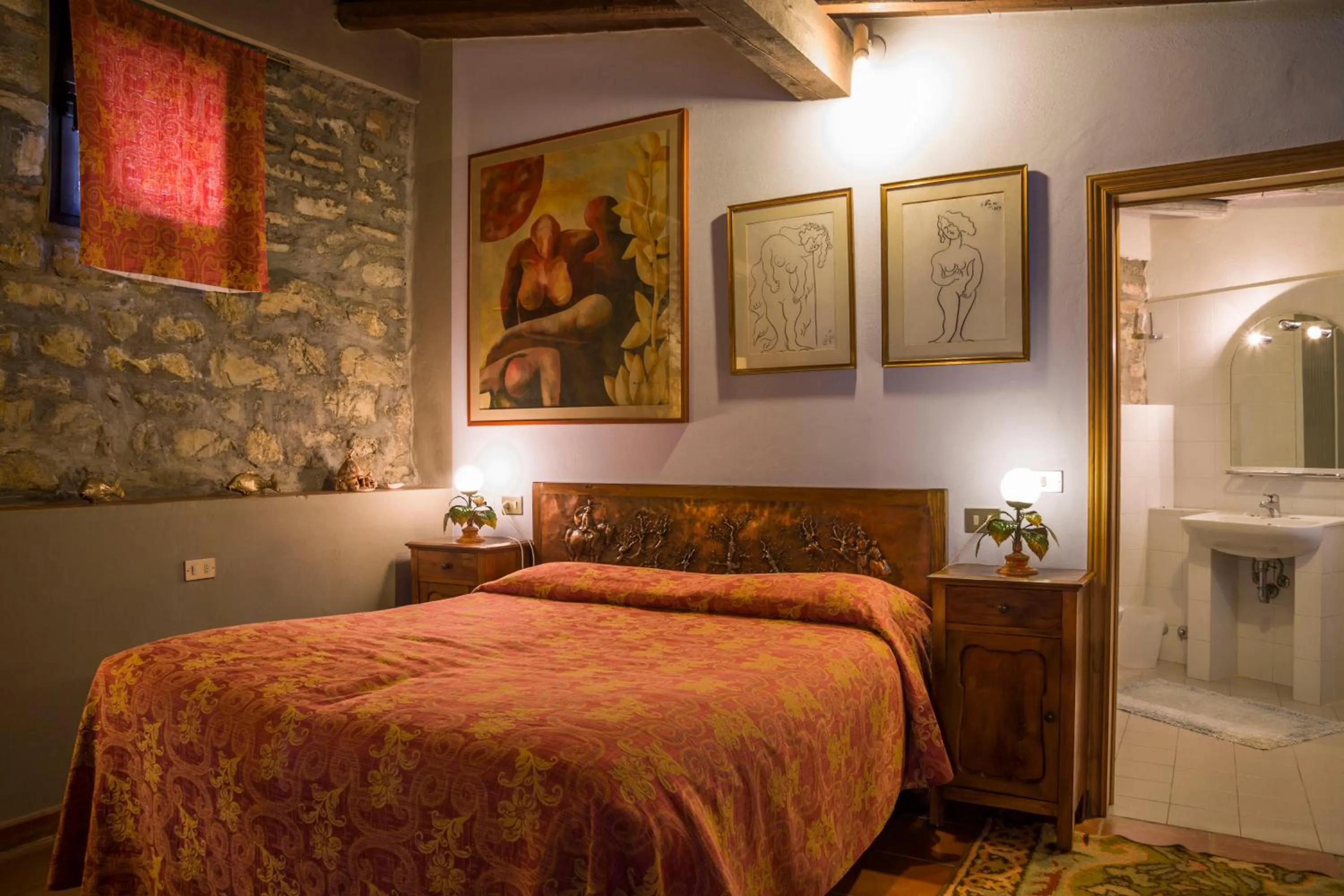 Bathroom, Bed in Fattoria Il Milione Agriturismo