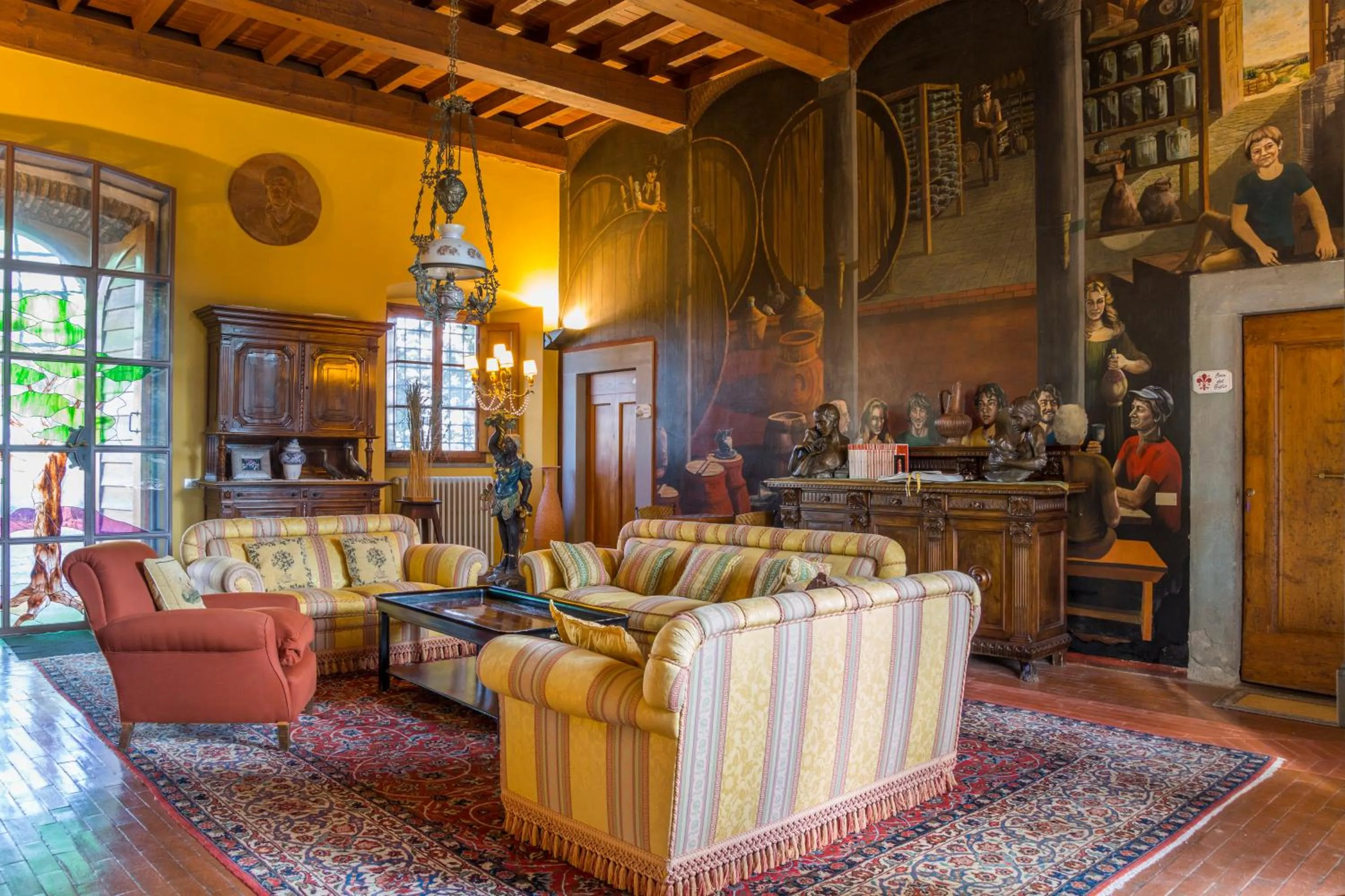 Communal lounge/ TV room in Fattoria Il Milione Agriturismo