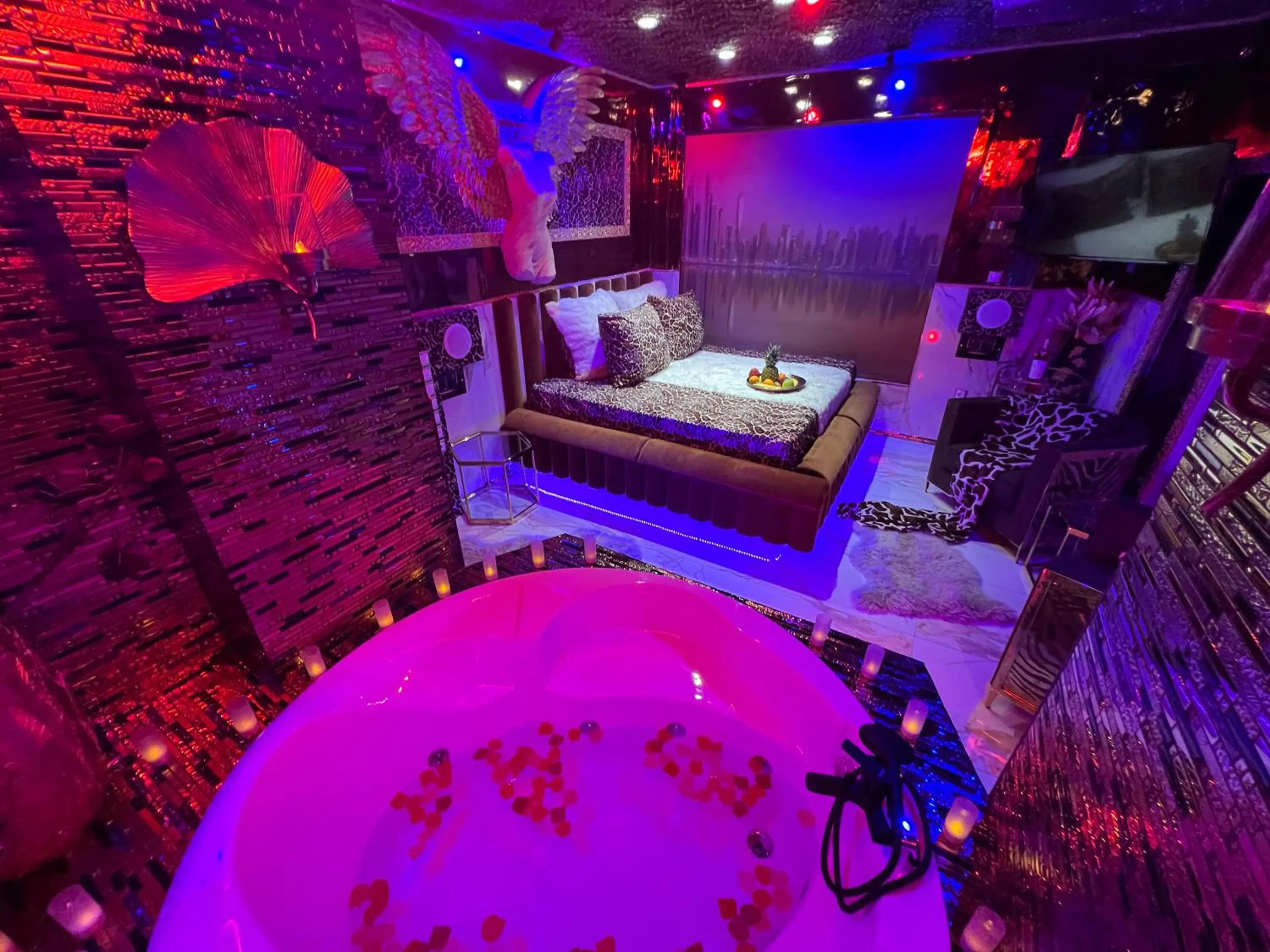 Bed in Priamos Hotel Erato