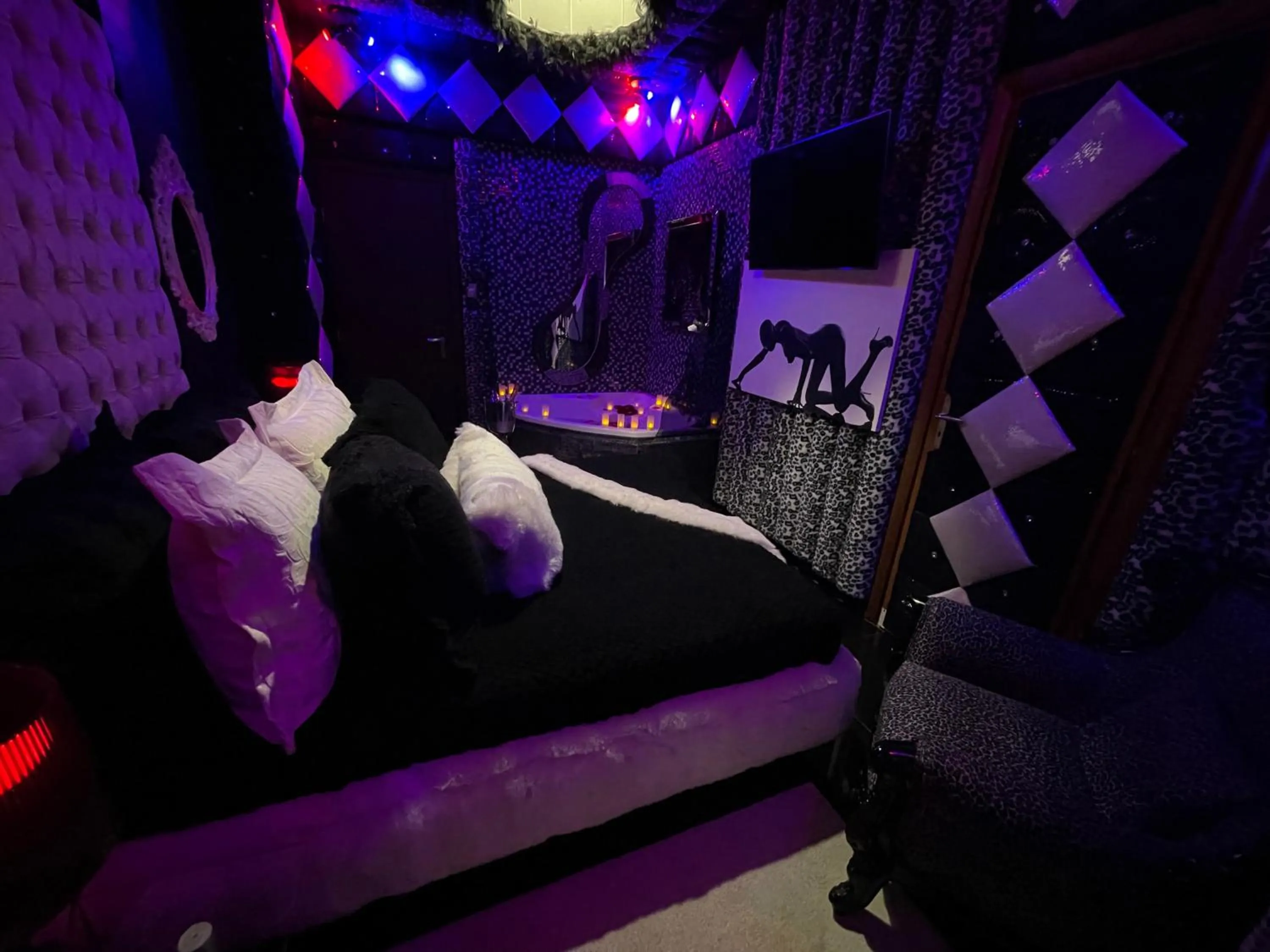 Photo of the whole room, Bed in Priamos Hotel Erato