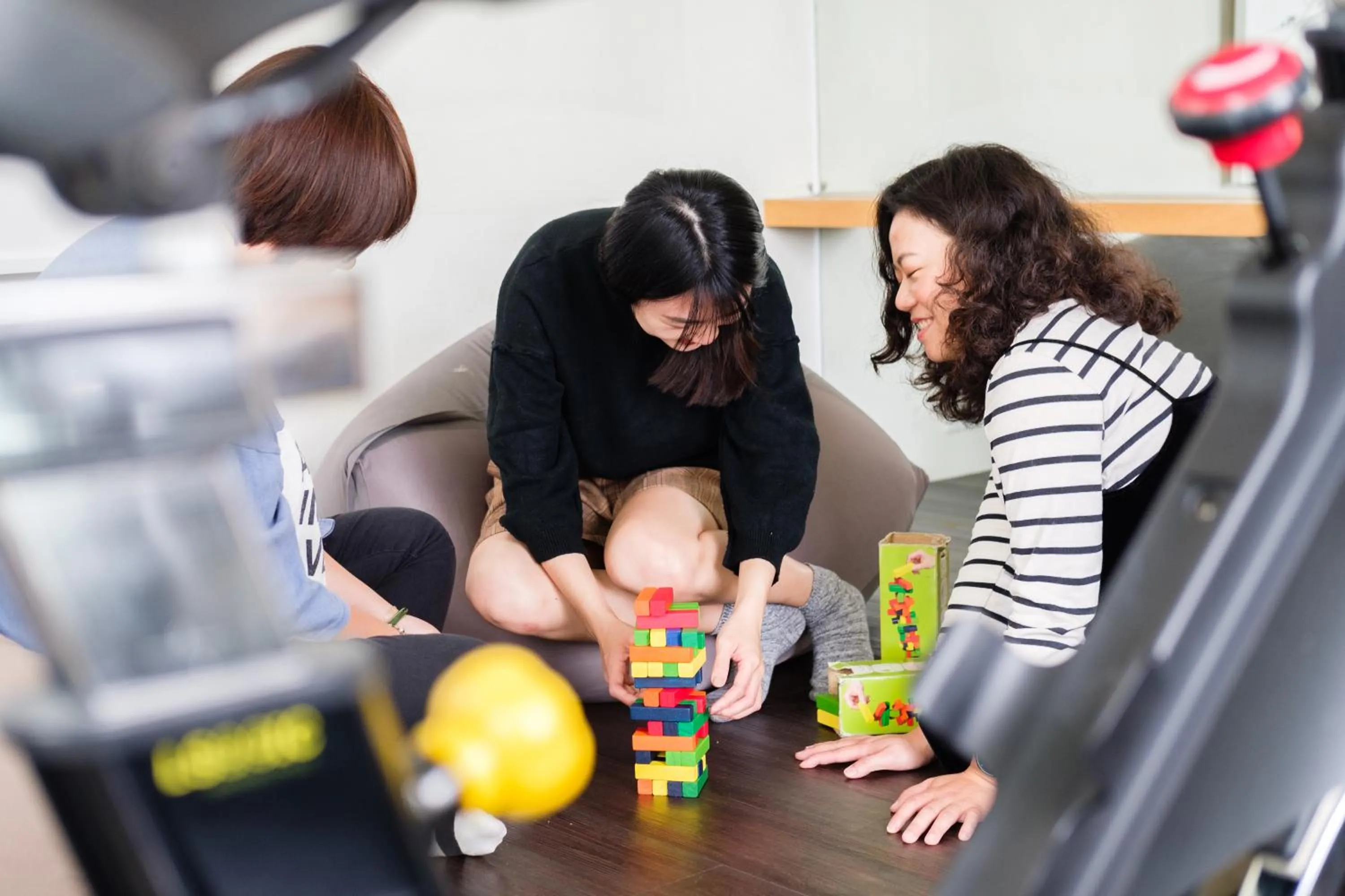 Communal lounge/ TV room in SSS Life Hotel