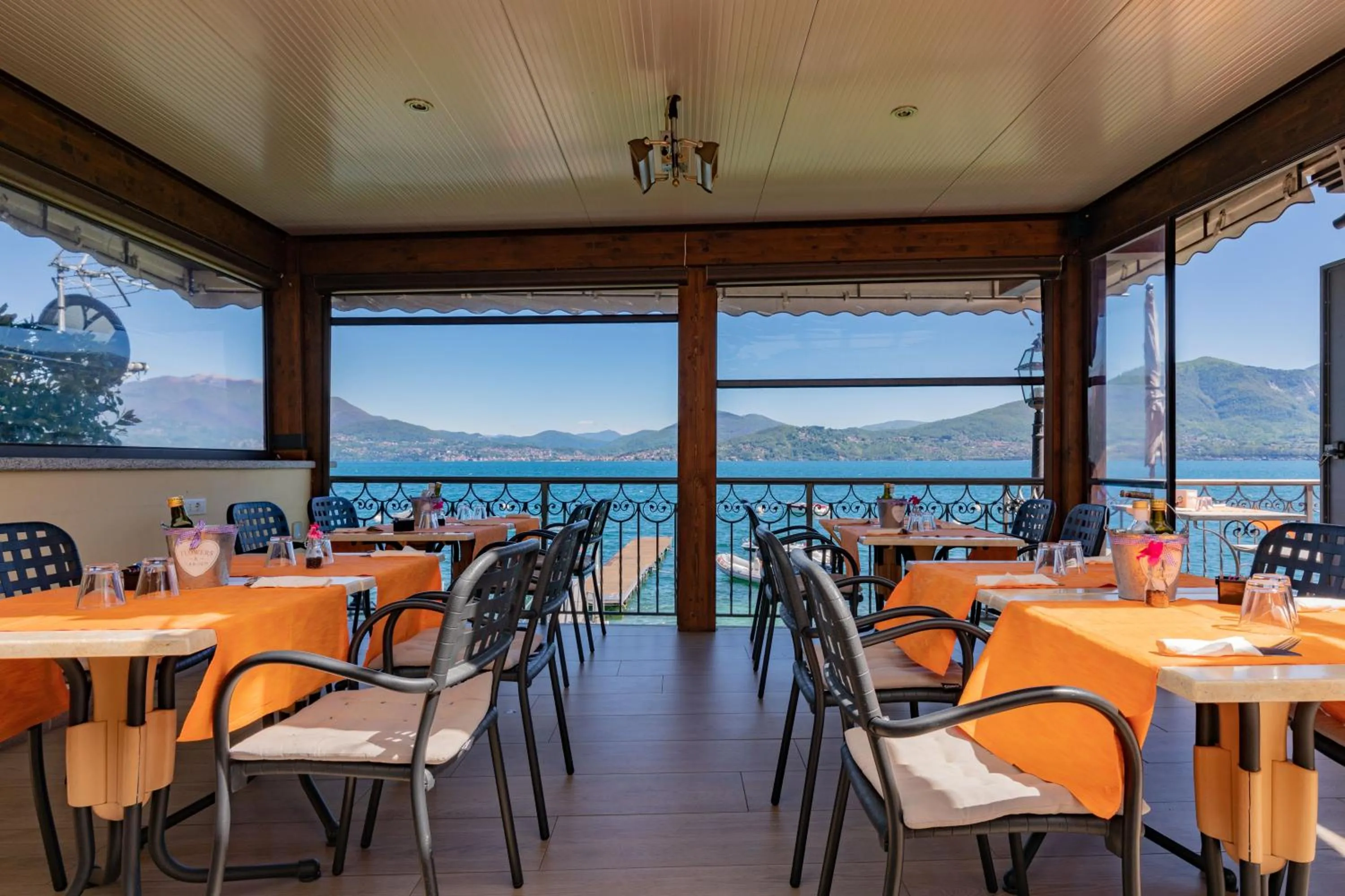 Restaurant/places to eat in Residence Casa e Vela