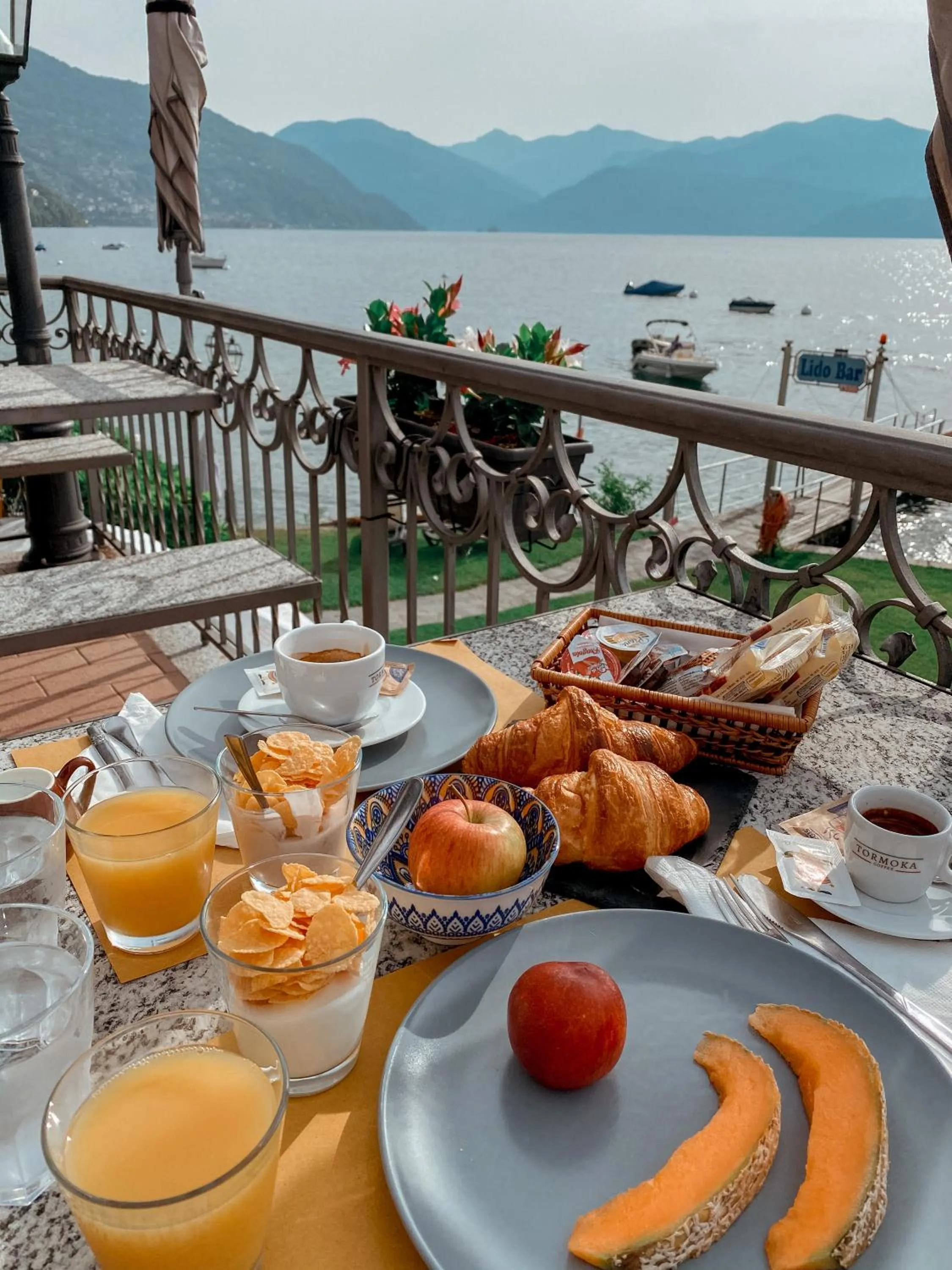 Restaurant/places to eat in Residence Casa e Vela