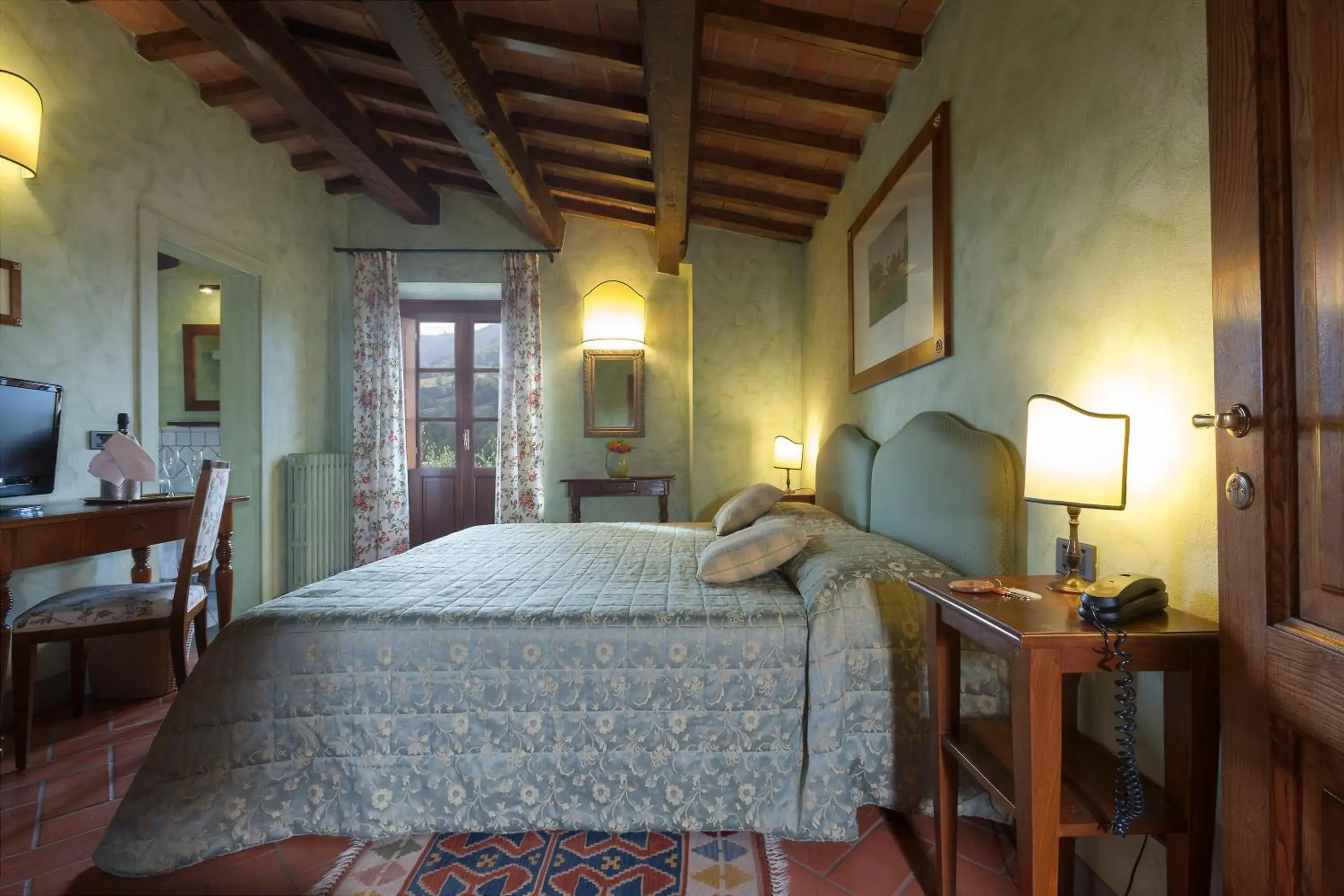 Superior Double Room in Relais Poggio Borgoni Superior Double Room in Relais Poggio Borgoni