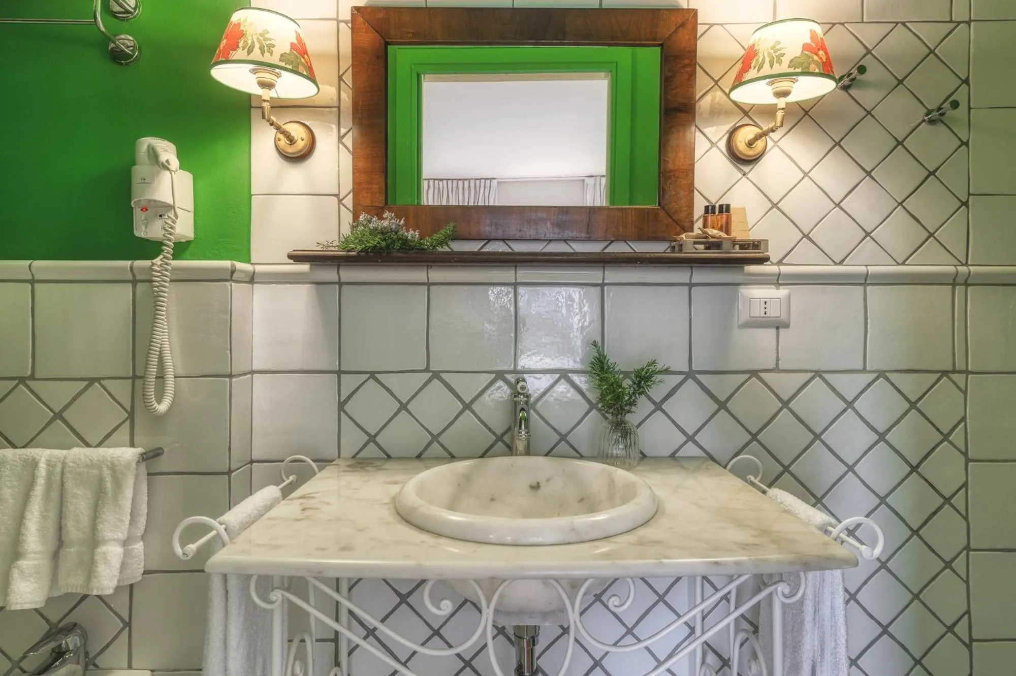 Bathroom in Relais Poggio Borgoni