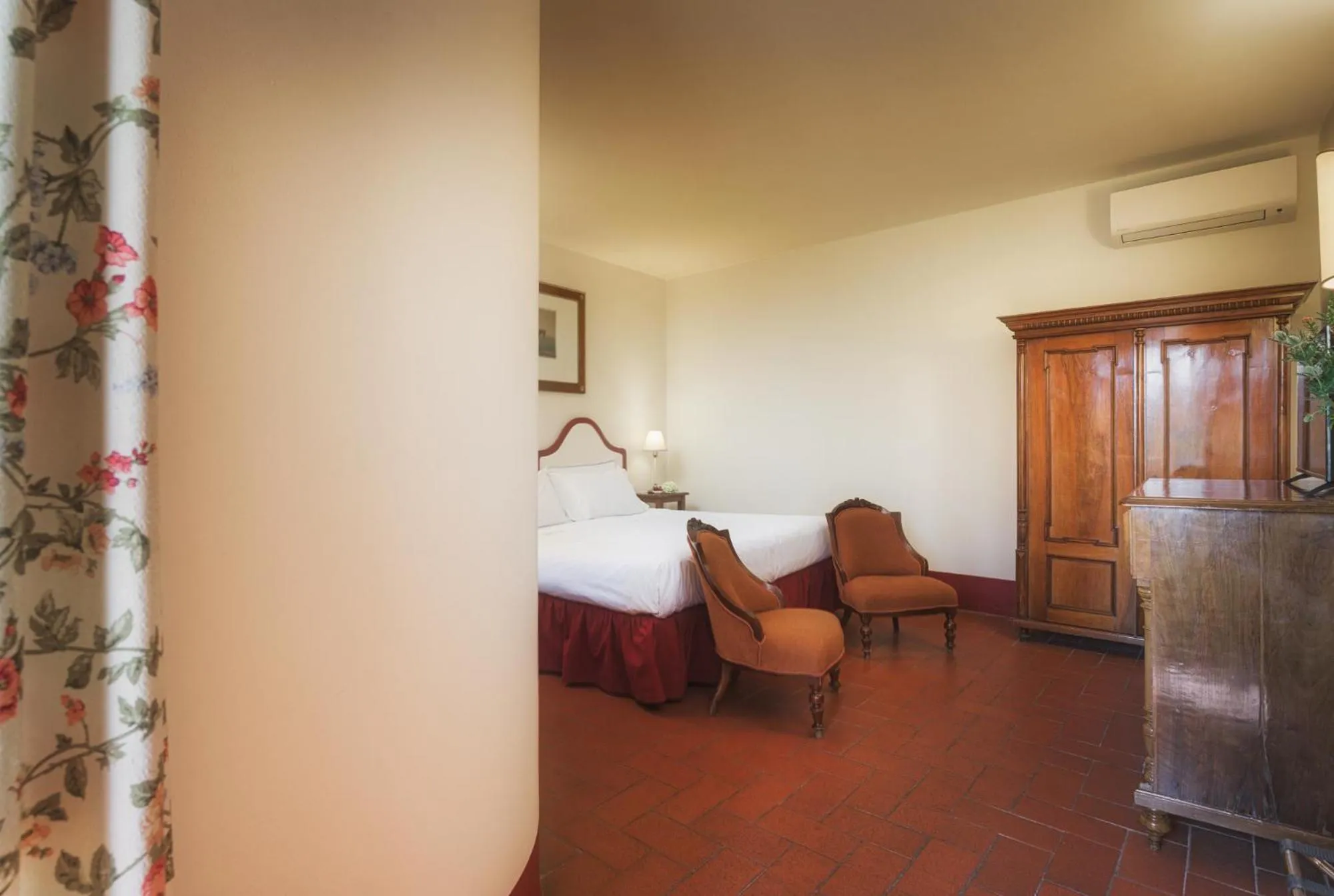 Bedroom in Relais Poggio Borgoni