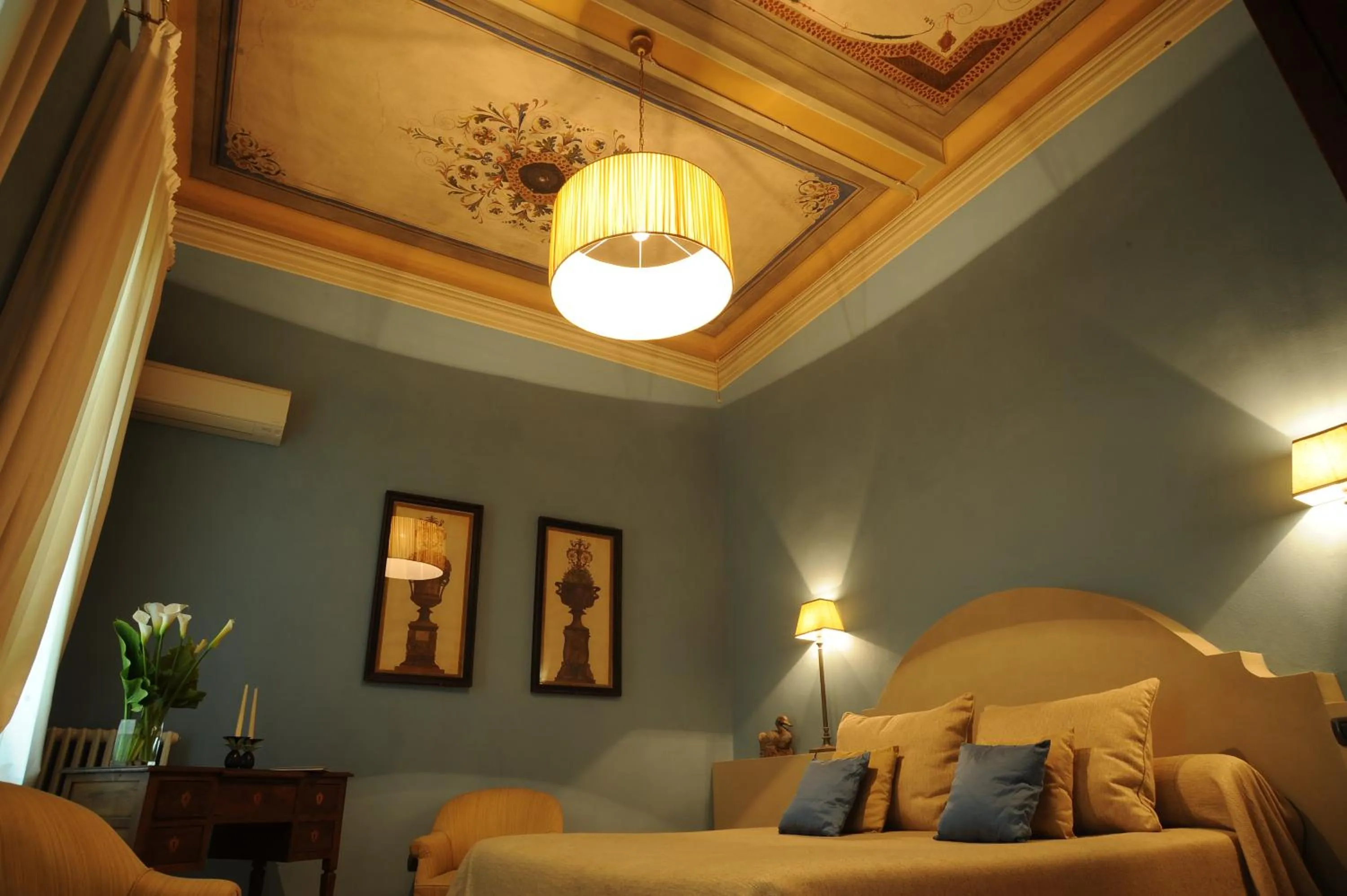 Photo of the whole room in Residenza d'Epoca Palazzo Galletti