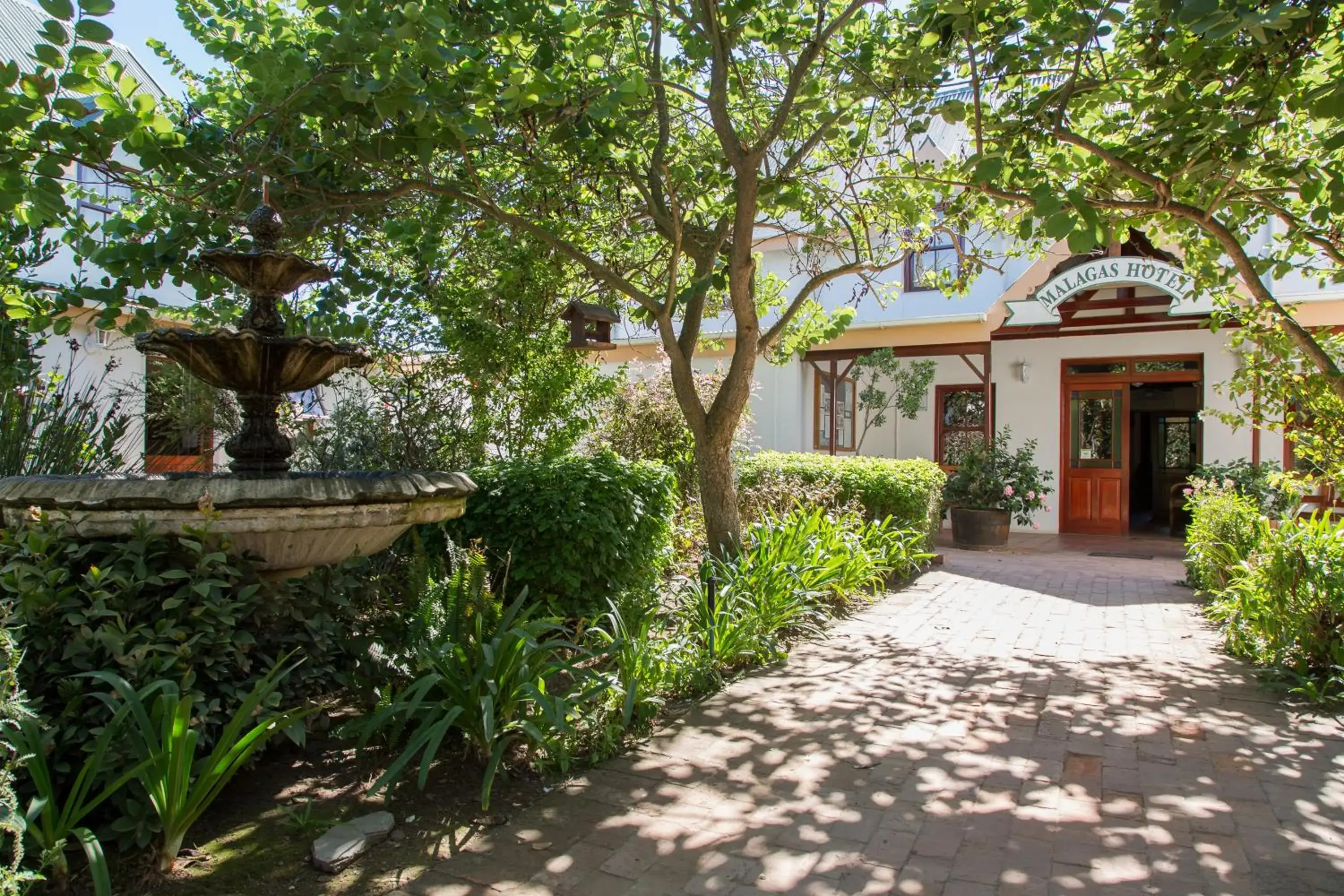 Facade/entrance in Malagas Hotel Facade/entrance in Malagas Hotel