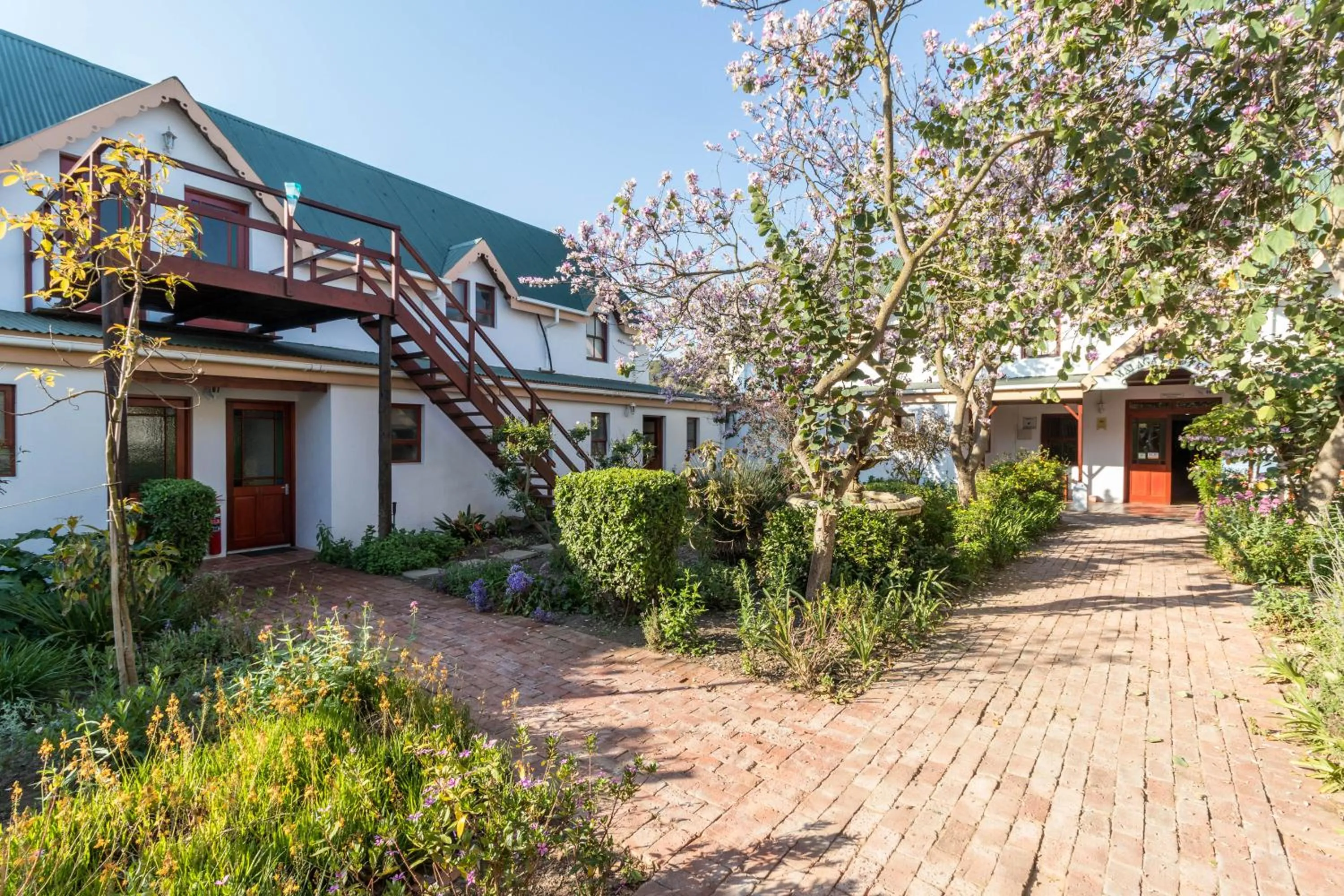 Facade/entrance in Malagas Hotel