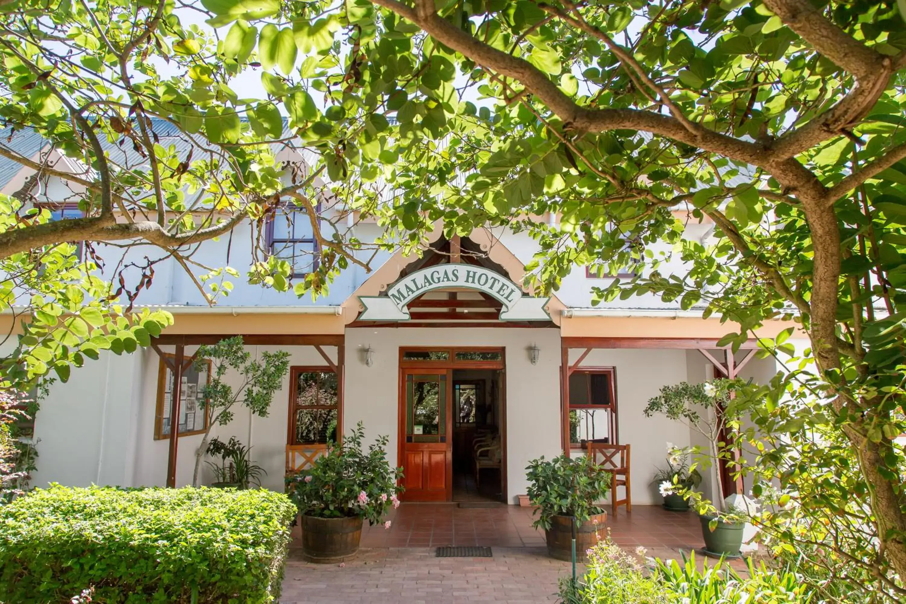 Facade/entrance in Malagas Hotel Facade/entrance in Malagas Hotel
