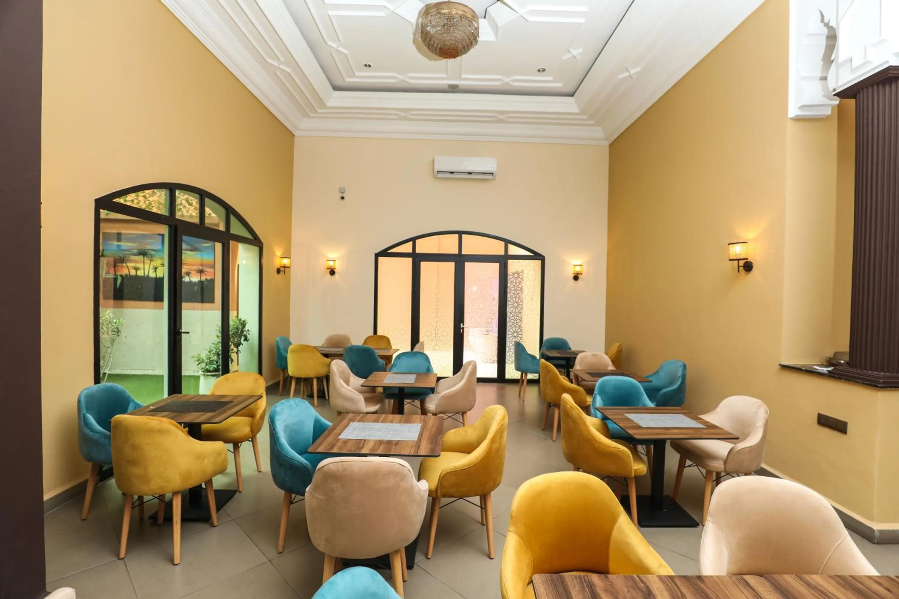 Restaurant/places to eat in Hotel Majorelle