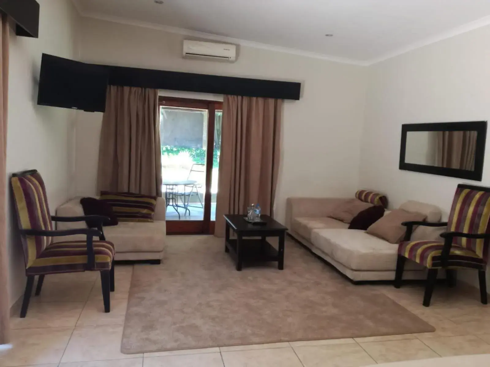 Queen Suite in Cedar Rest Boutique Hotel Queen Suite in Cedar Rest Boutique Hotel