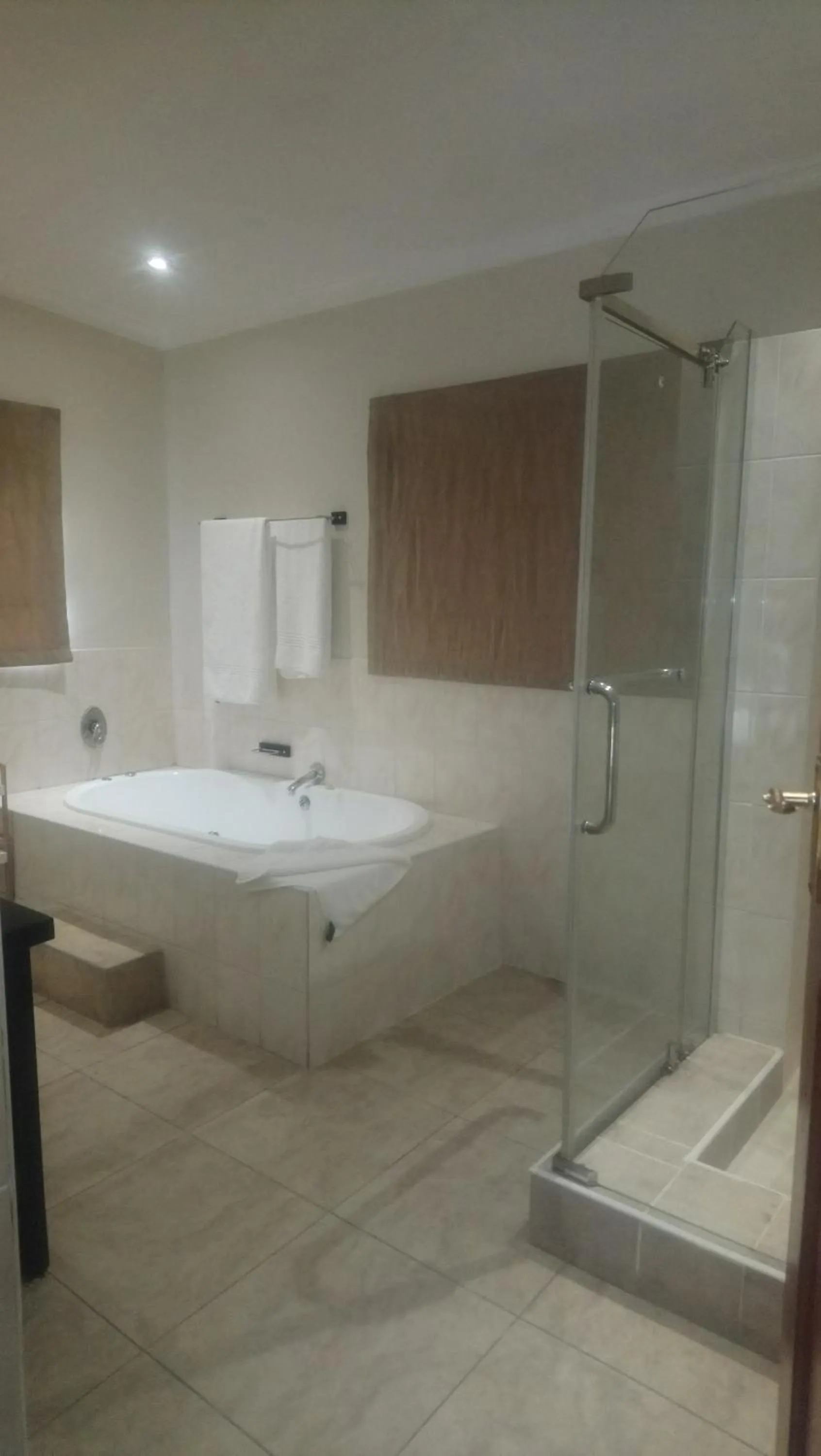 Bathroom in Cedar Rest Boutique Hotel