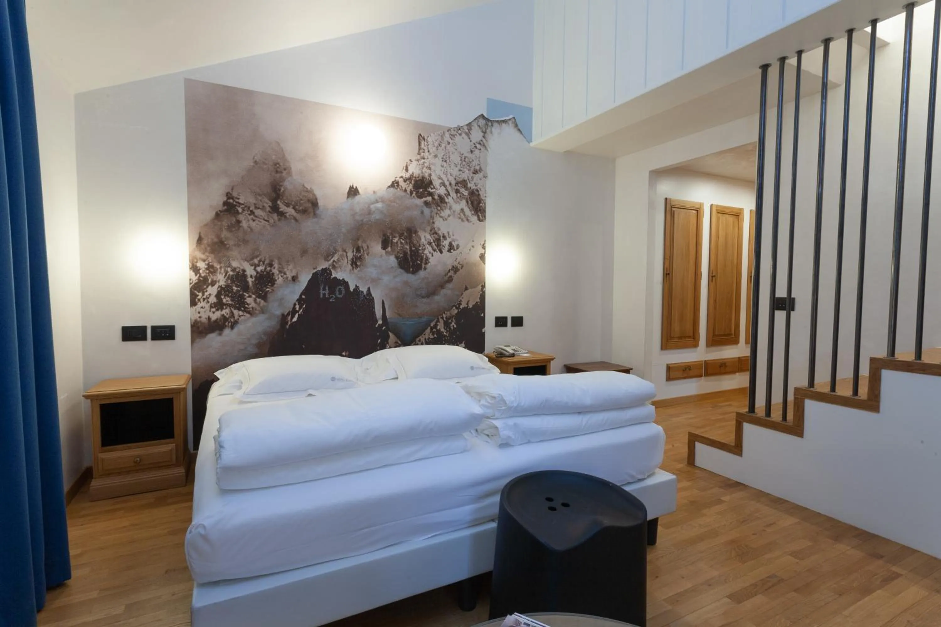 Photo of the whole room, Bed in Hotel Berthod