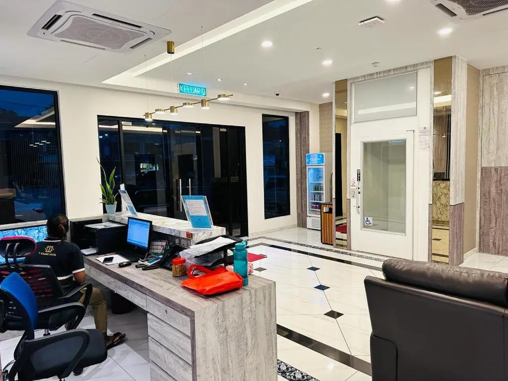 T SQUARE HOTEL (IPOH)