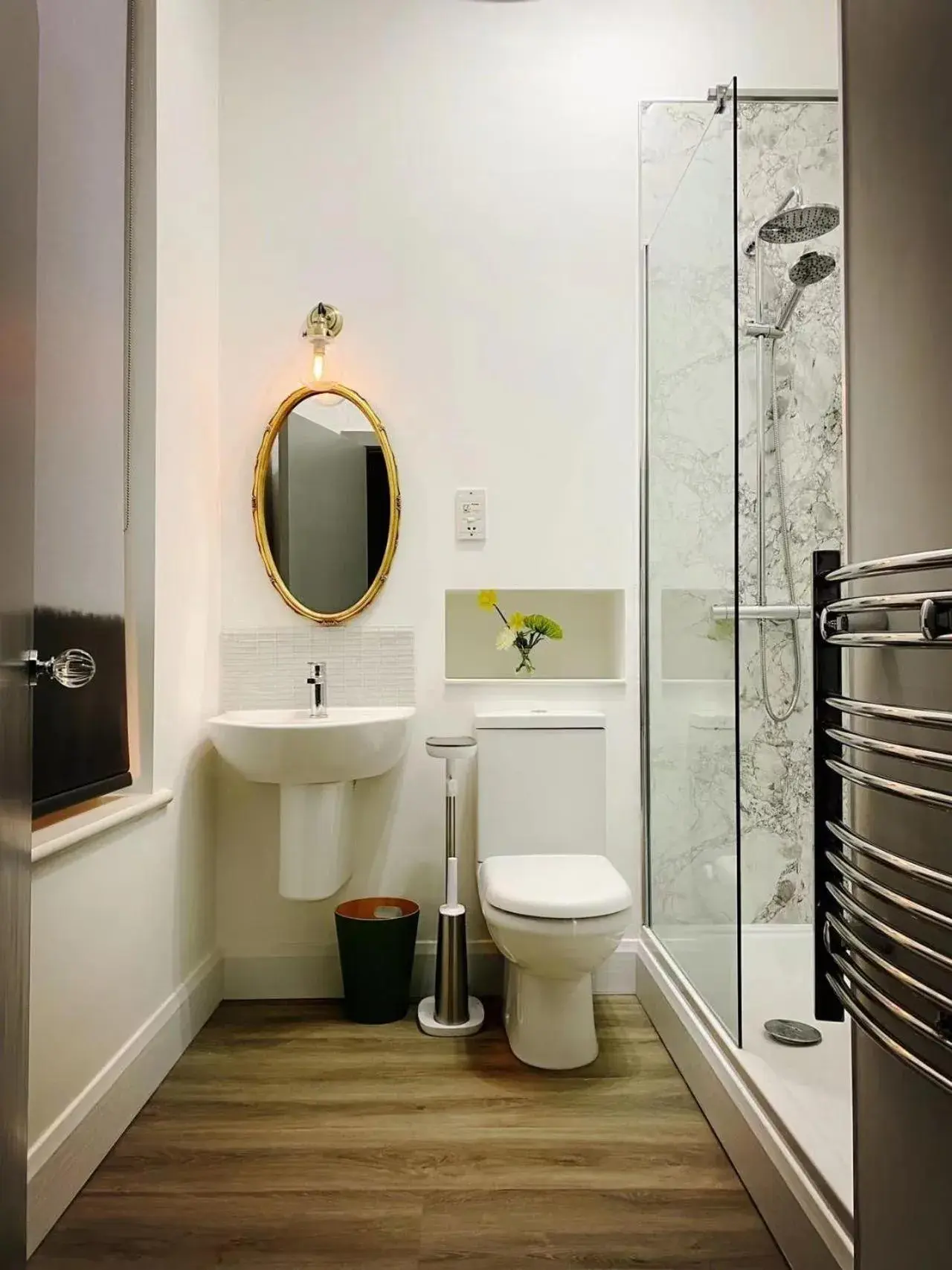 Double Room with Private Bathroom in Chapter One Double Room with Private Bathroom in Chapter One