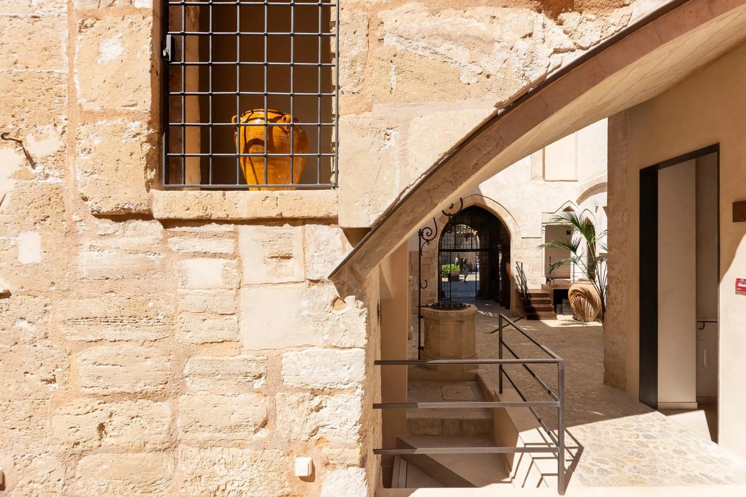 Patio in Hotel Can Cirera