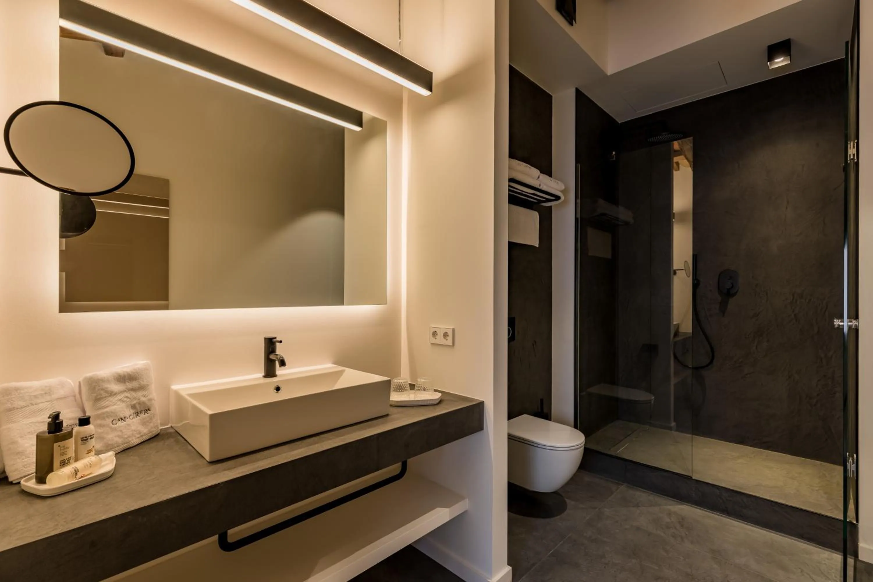 Bathroom in Hotel Can Cirera