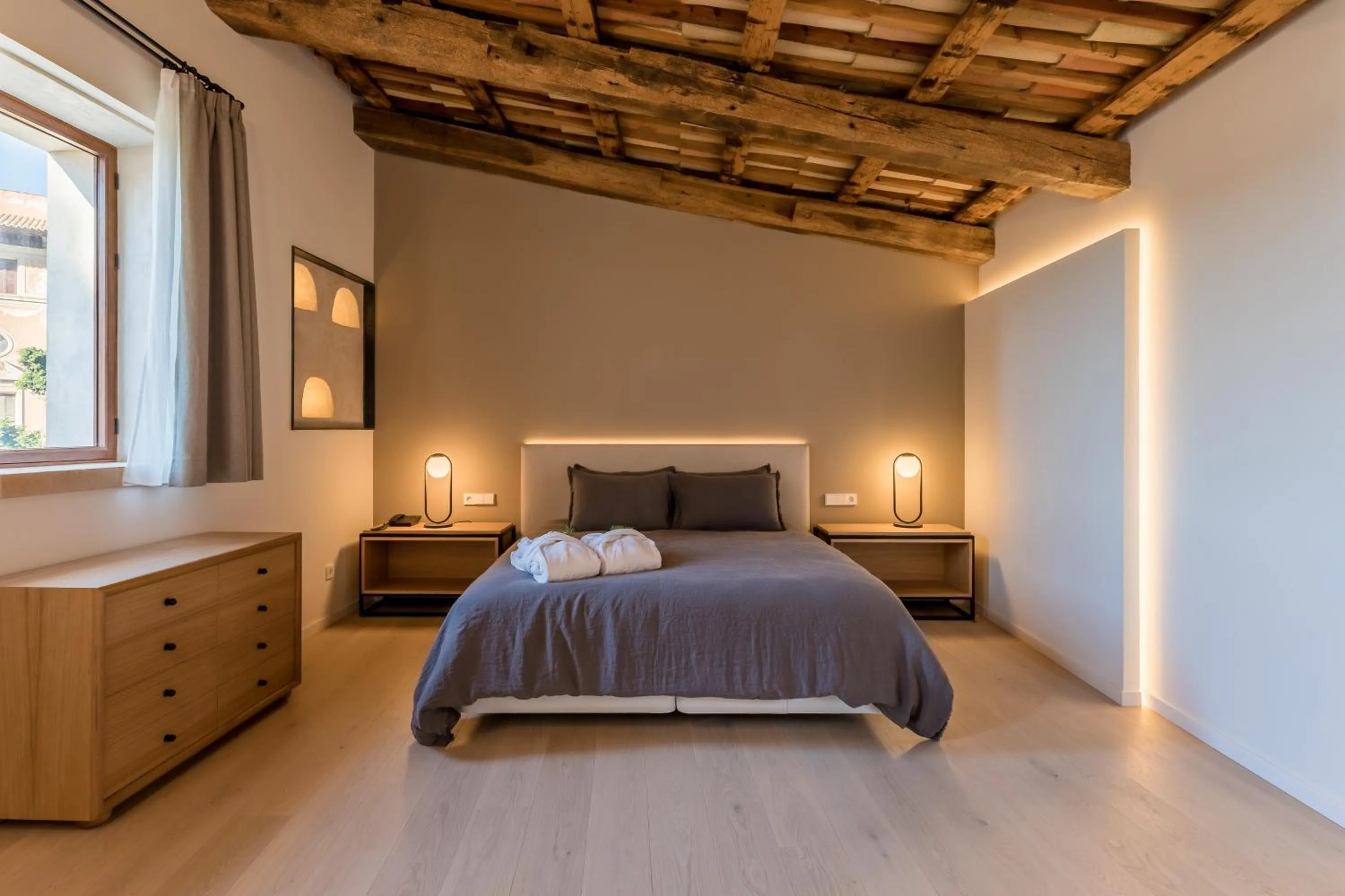 Photo of the whole room, Bed in Hotel Can Cirera