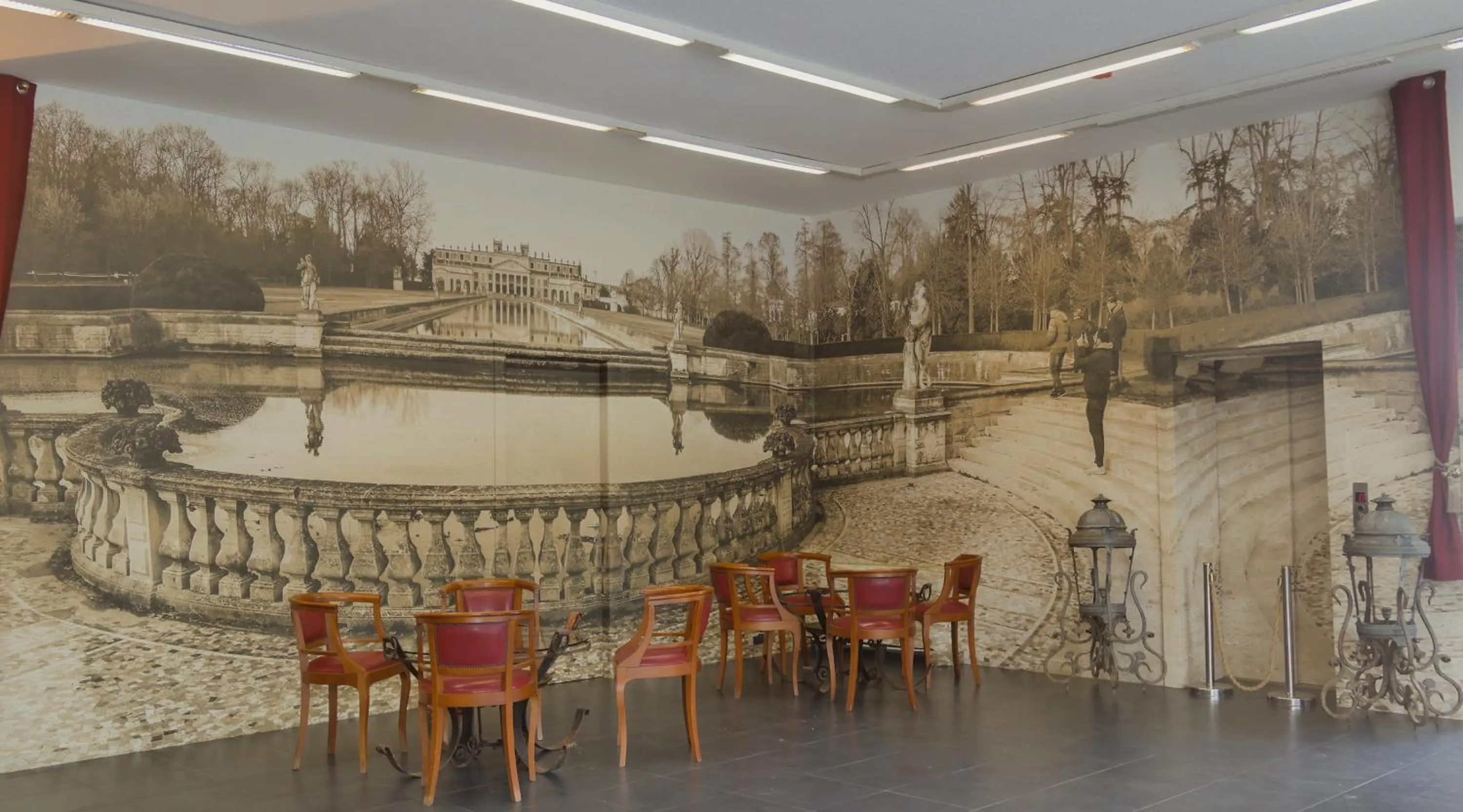 Lounge or bar in Hotel Paradiso