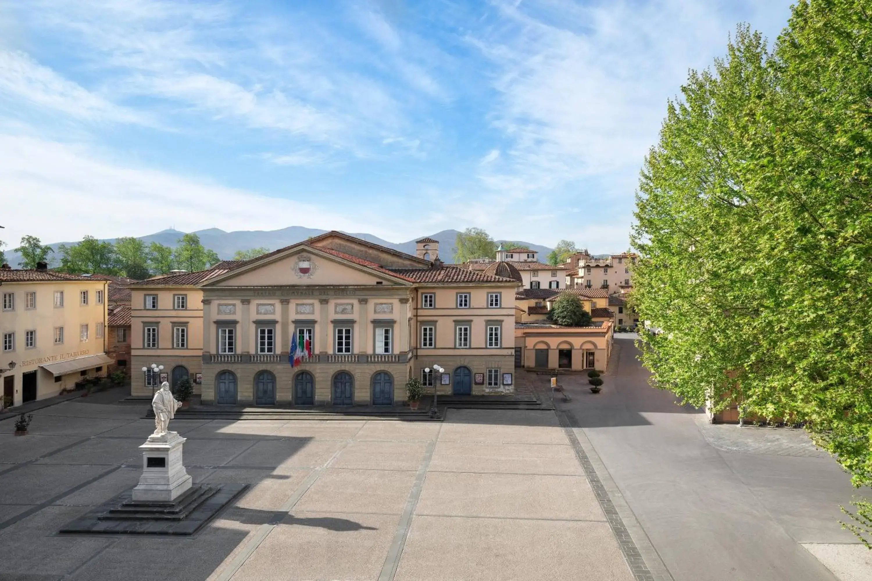 Photo of the whole room in Grand Universe Lucca, Autograph Collection Photo of the whole room in Grand Universe Lucca, Autograph Collection