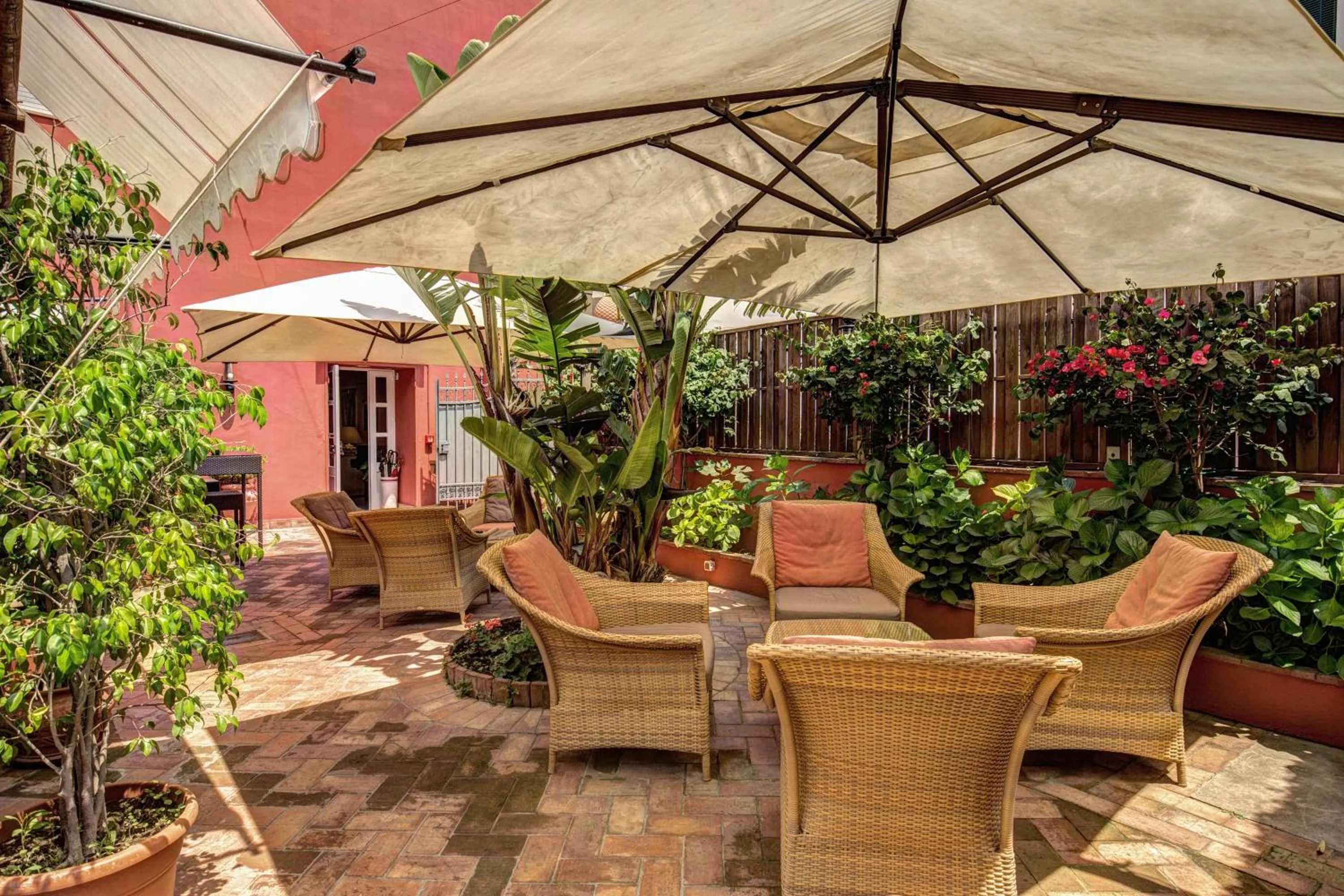 Patio in Palatium Mari