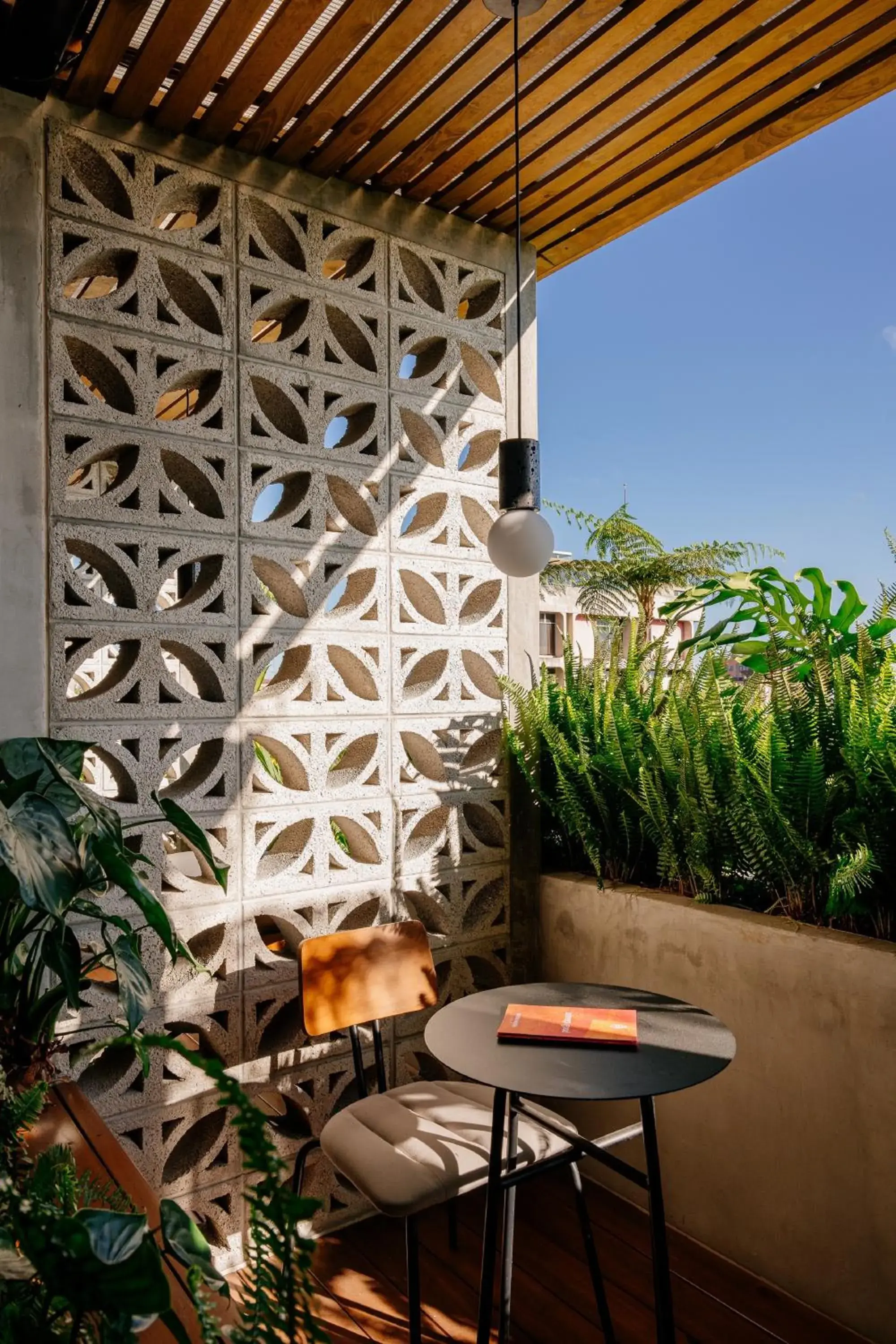 Deluxe Room with Balcony in Good Hotel Guatemala City Deluxe Room with Balcony in Good Hotel Guatemala City