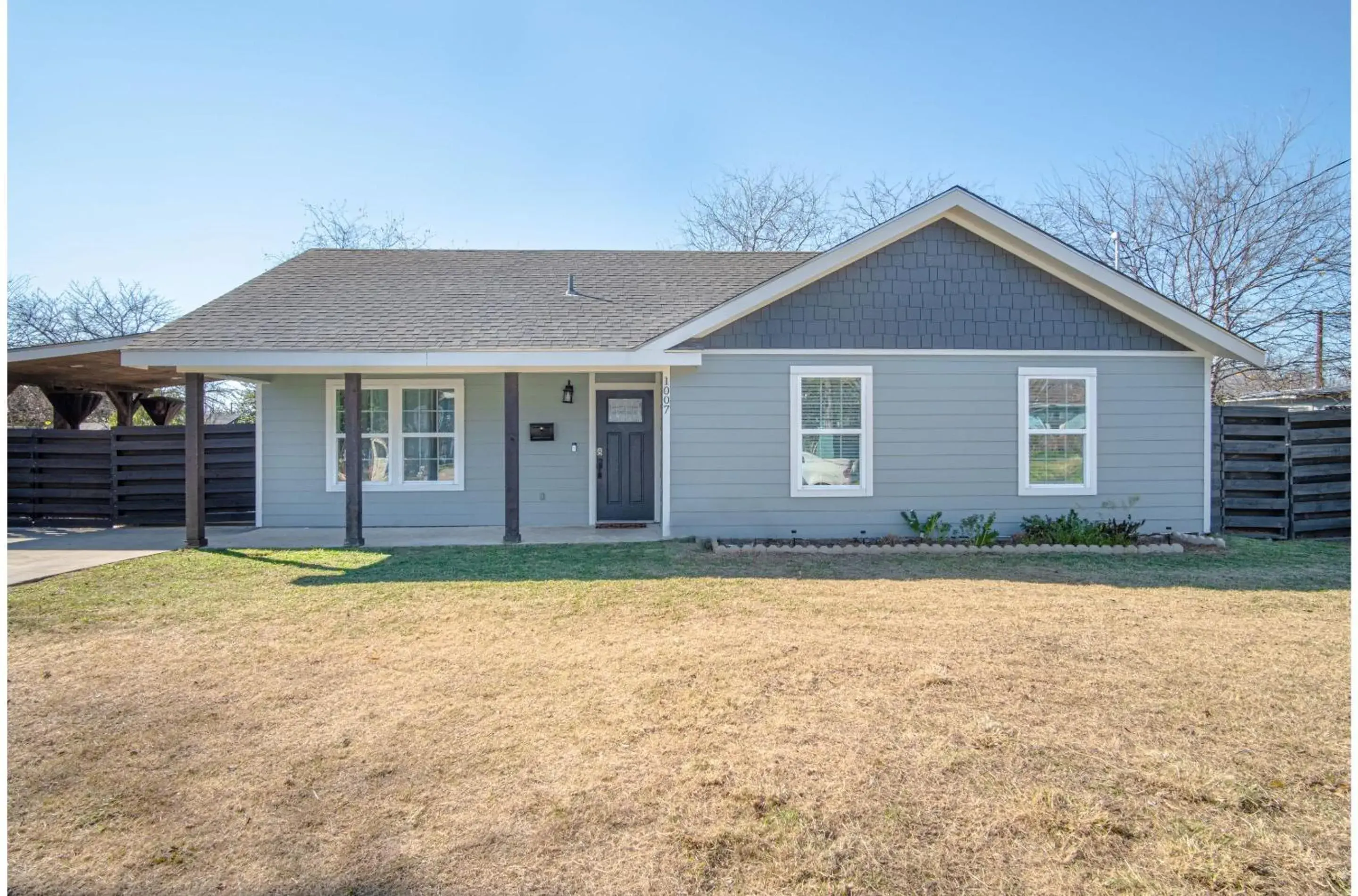 Lovely 3 BR Home Only 9 Minutes from Downtown Lovely 3 BR Home Only 9 Minutes from Downtown