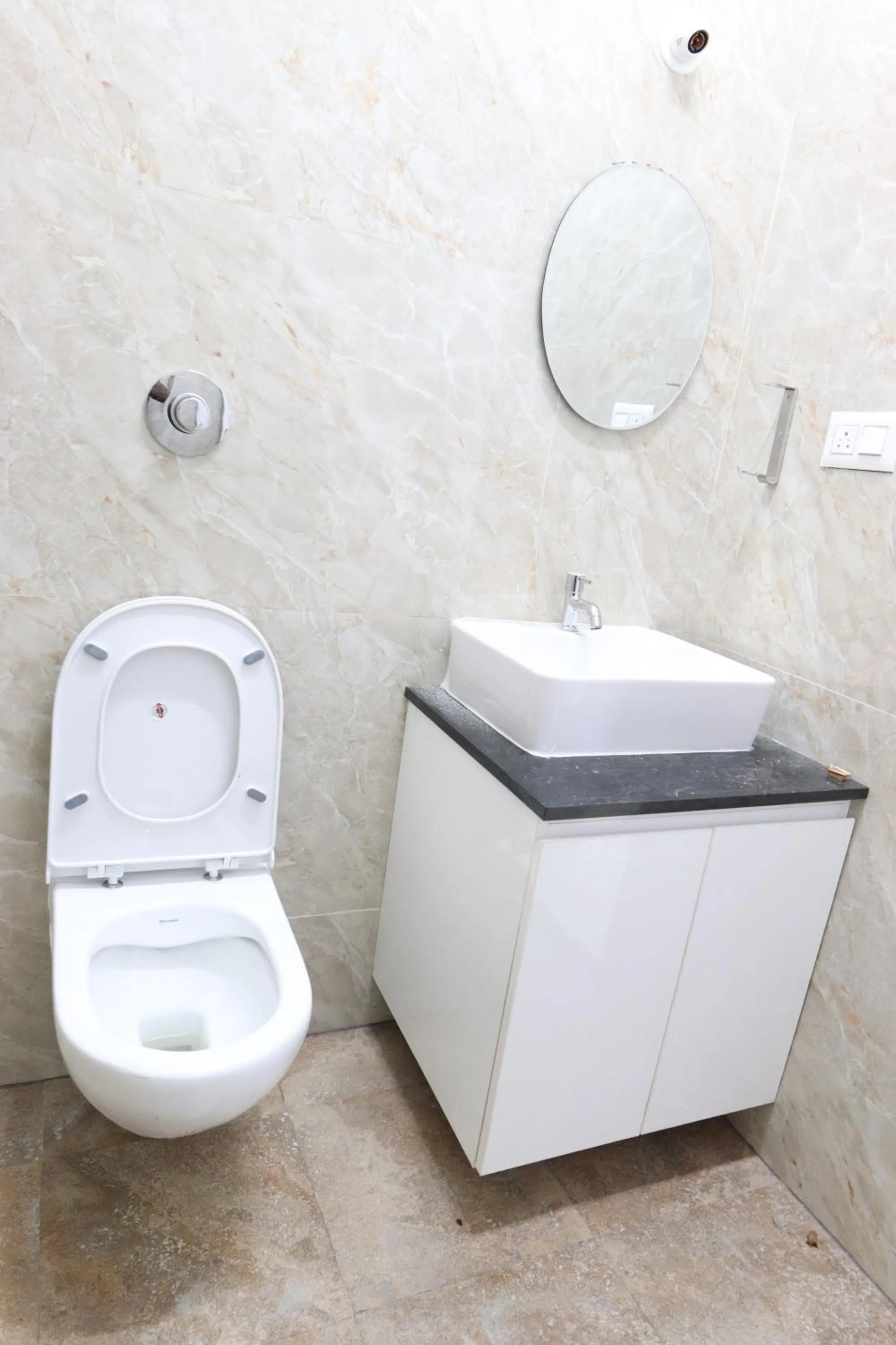 Toilet in Athulya Stays