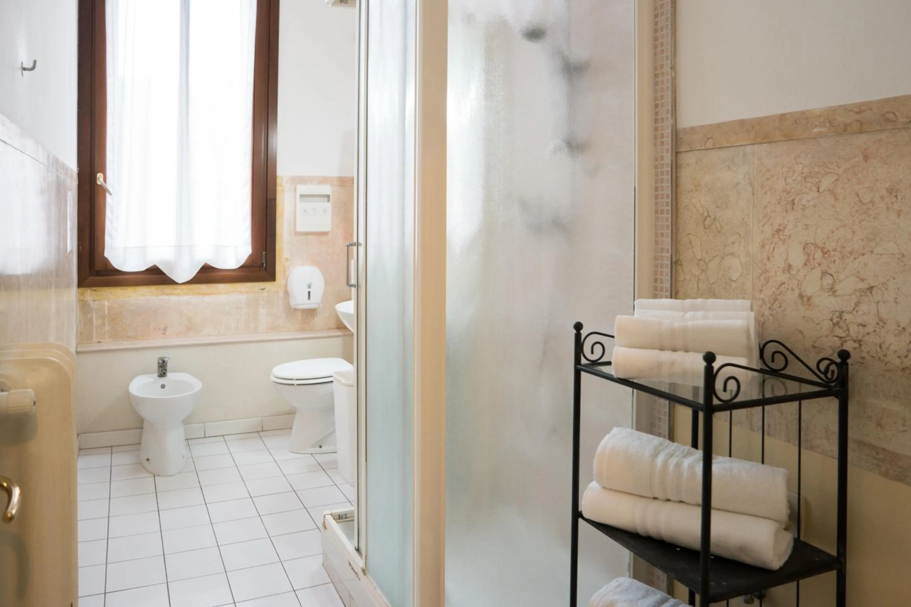 Bathroom in Corte Canal Venice