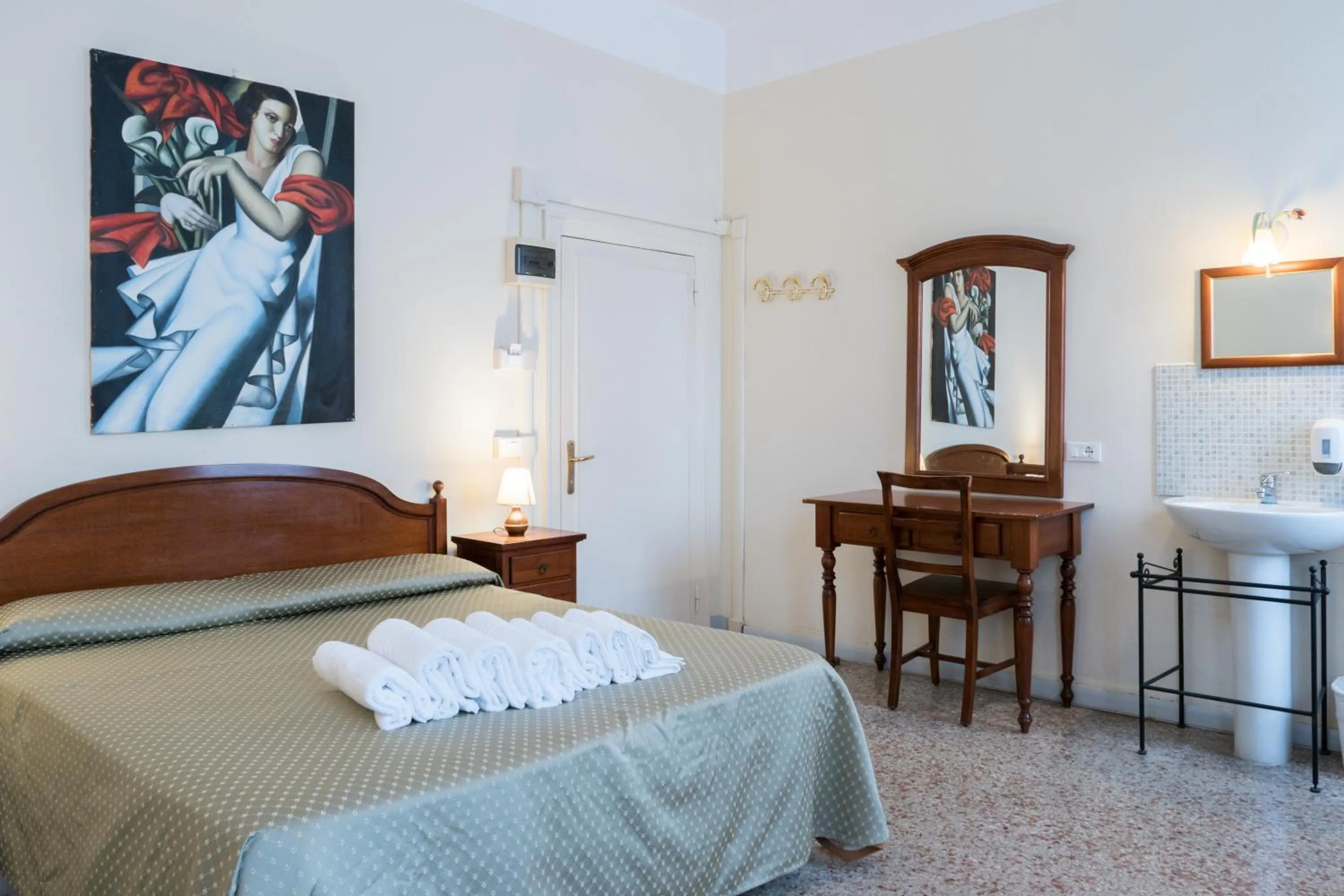 Bedroom, Bed in Corte Canal Venice