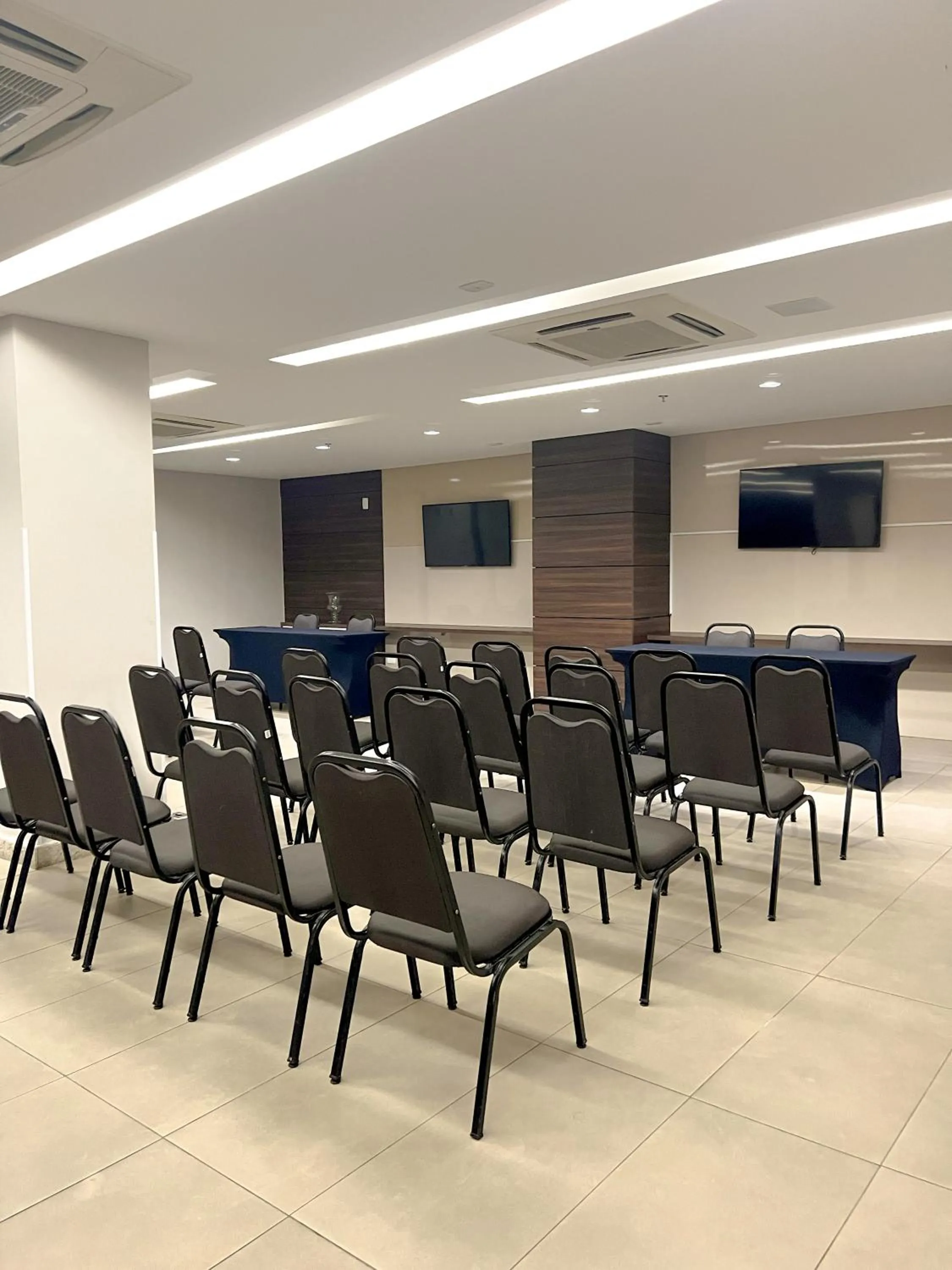 Meeting/conference room in Promenade Prime Itaboraí