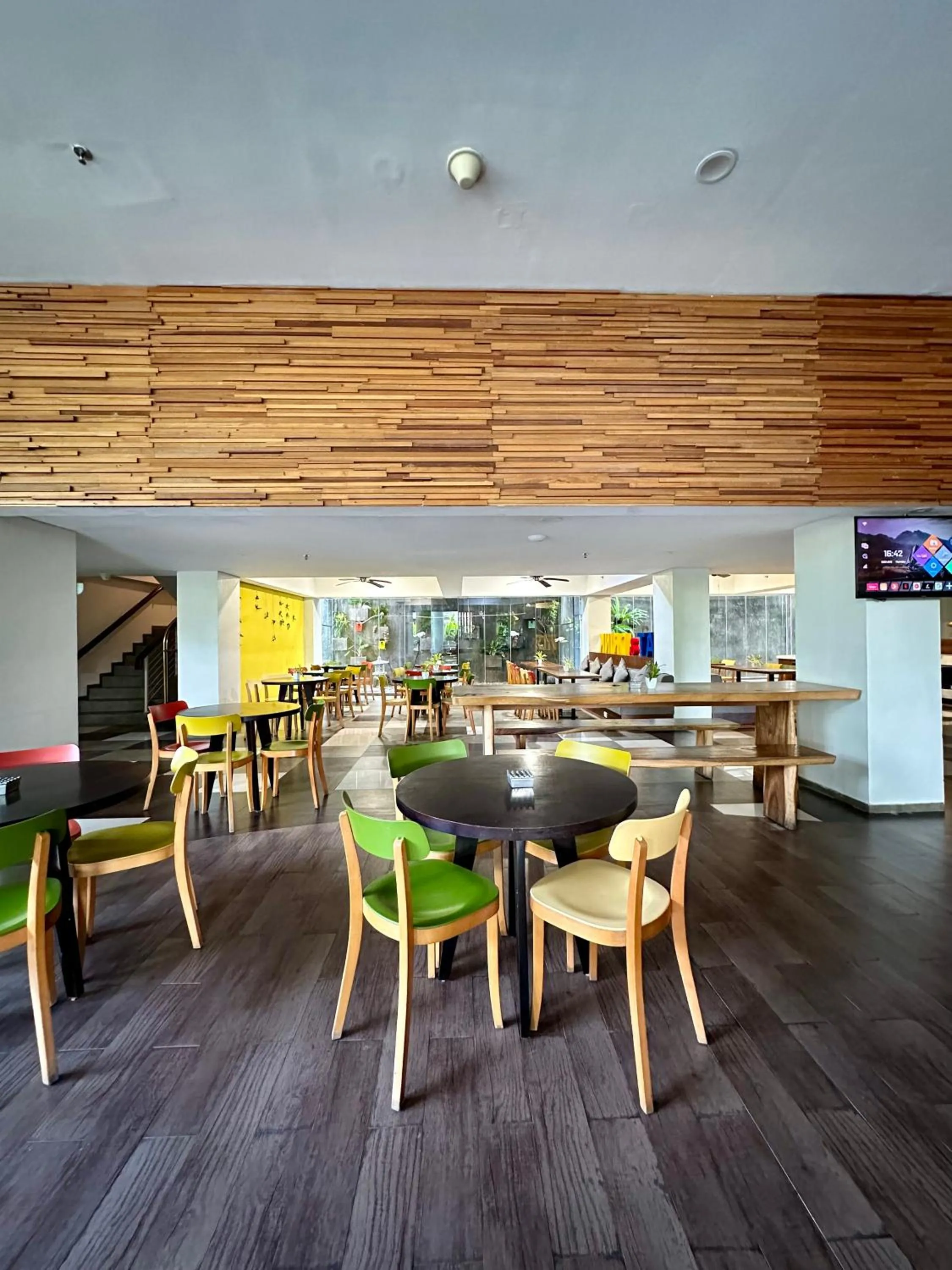 Restaurant/places to eat in Ion Bali Benoa