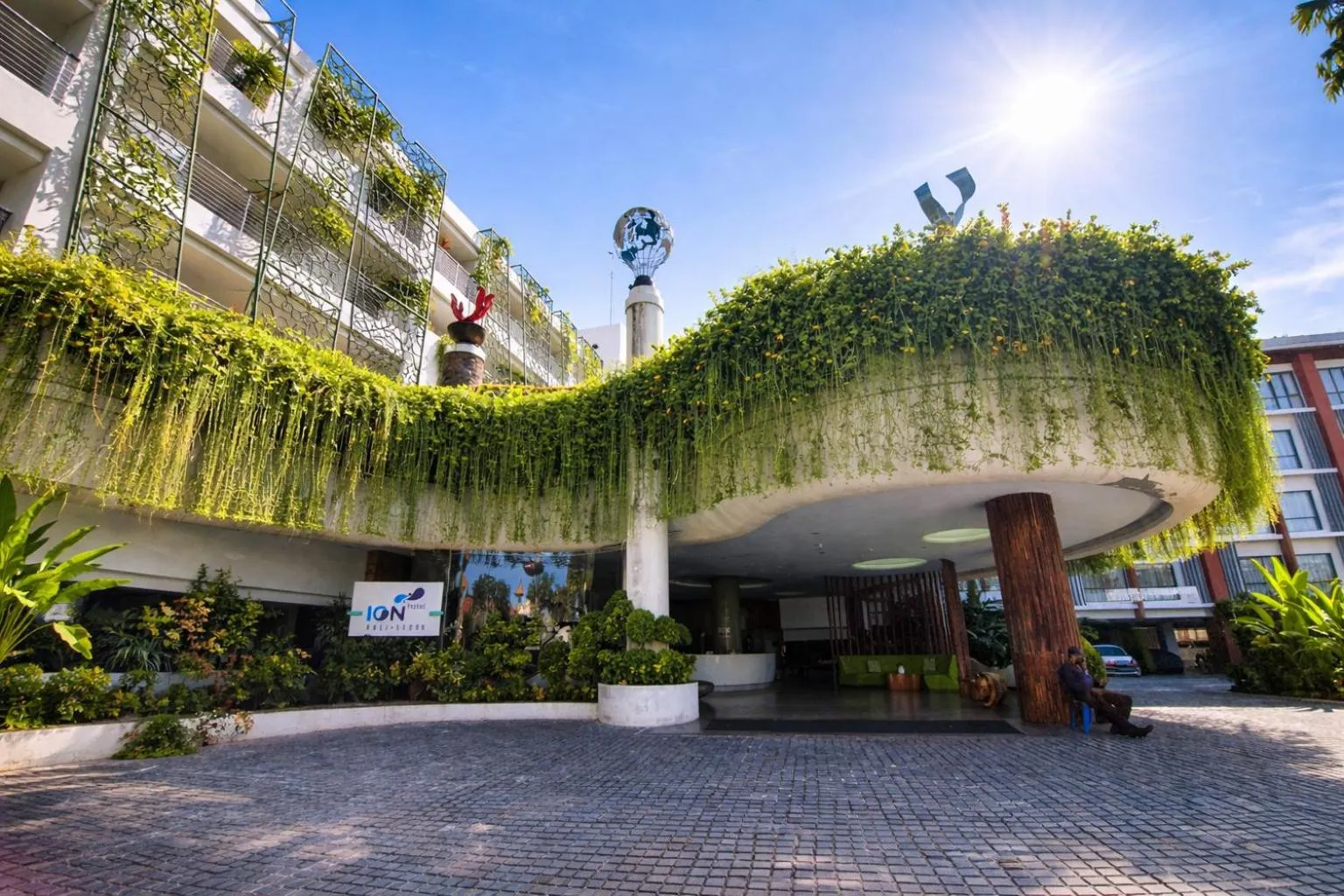 Property building in Ion Bali Benoa