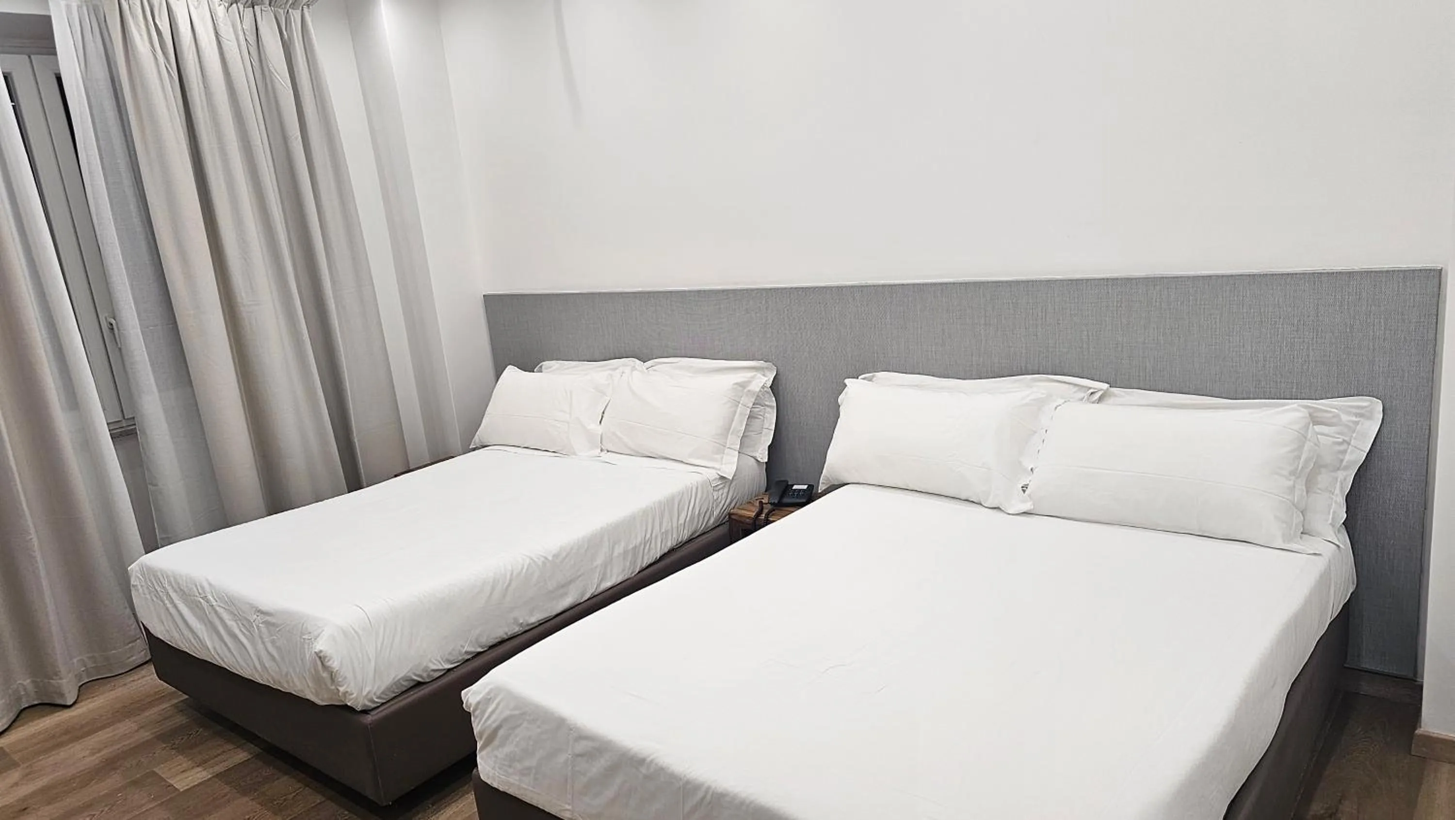 Bedroom, Bed in Hotel La Superba