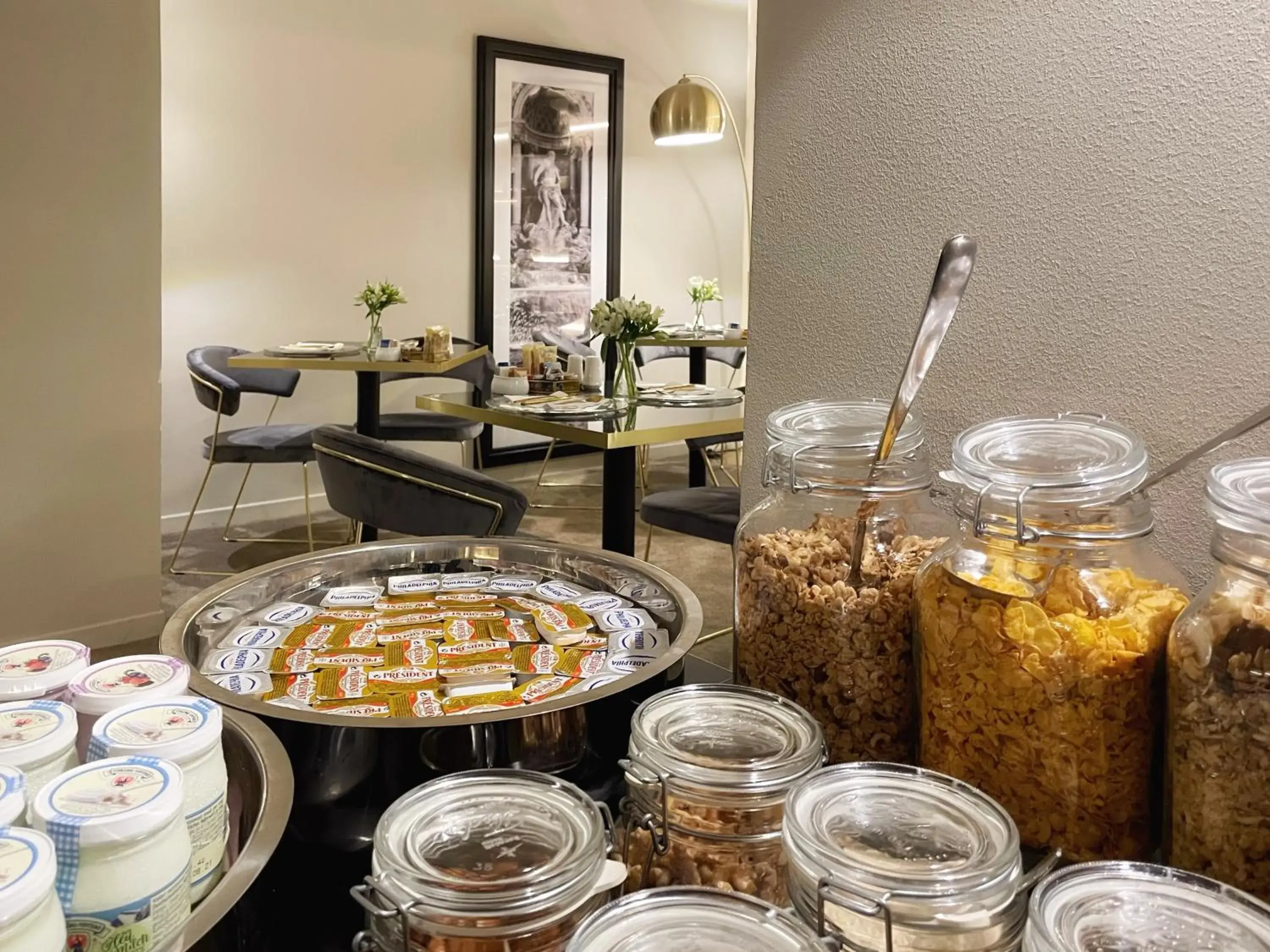 Breakfast in Antico Albergo del Sole al Pantheon Breakfast in Antico Albergo del Sole al Pantheon