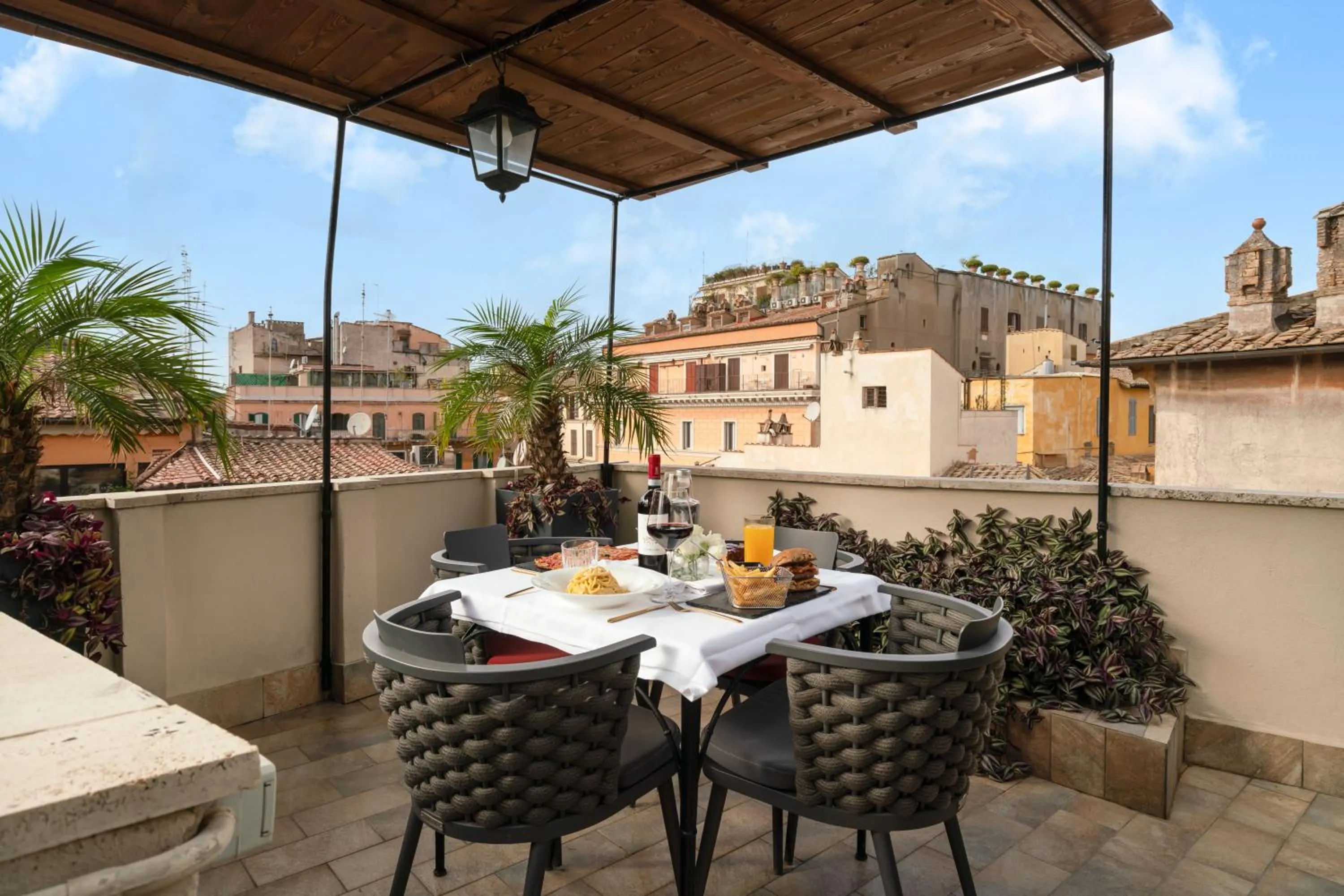 Balcony/Terrace in Antico Albergo del Sole al Pantheon