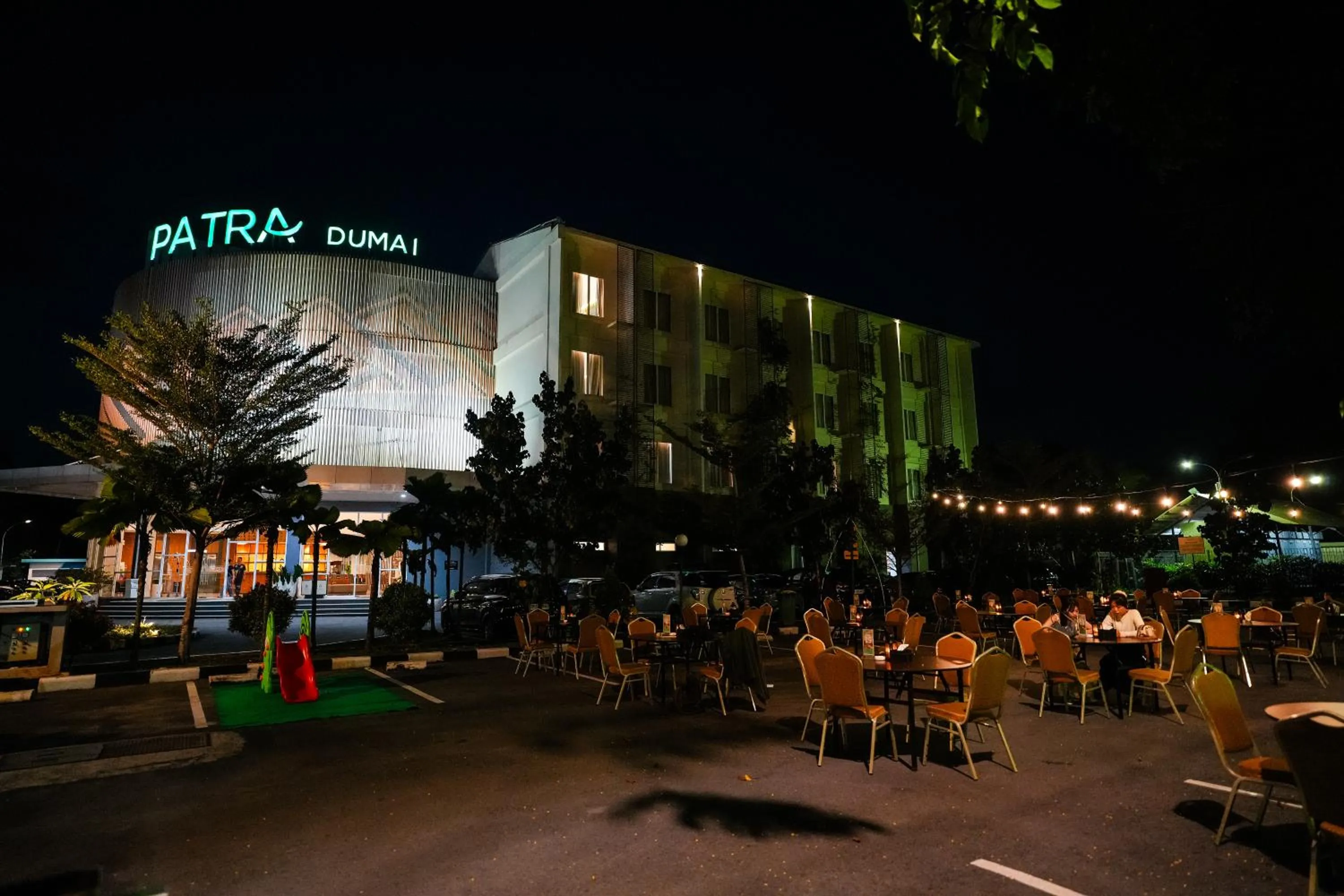 Patra Dumai Hotel