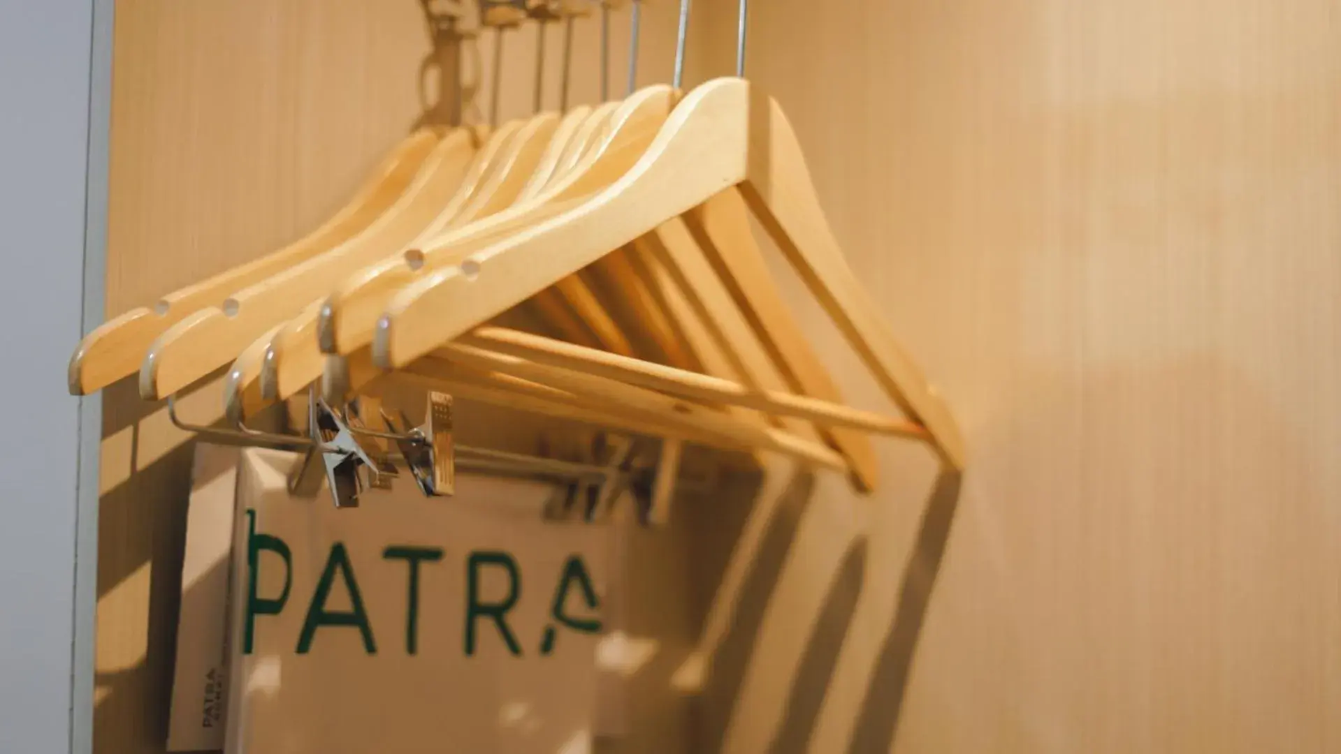 Deluxe Twin Room in Patra Dumai Hotel Deluxe Twin Room in Patra Dumai Hotel