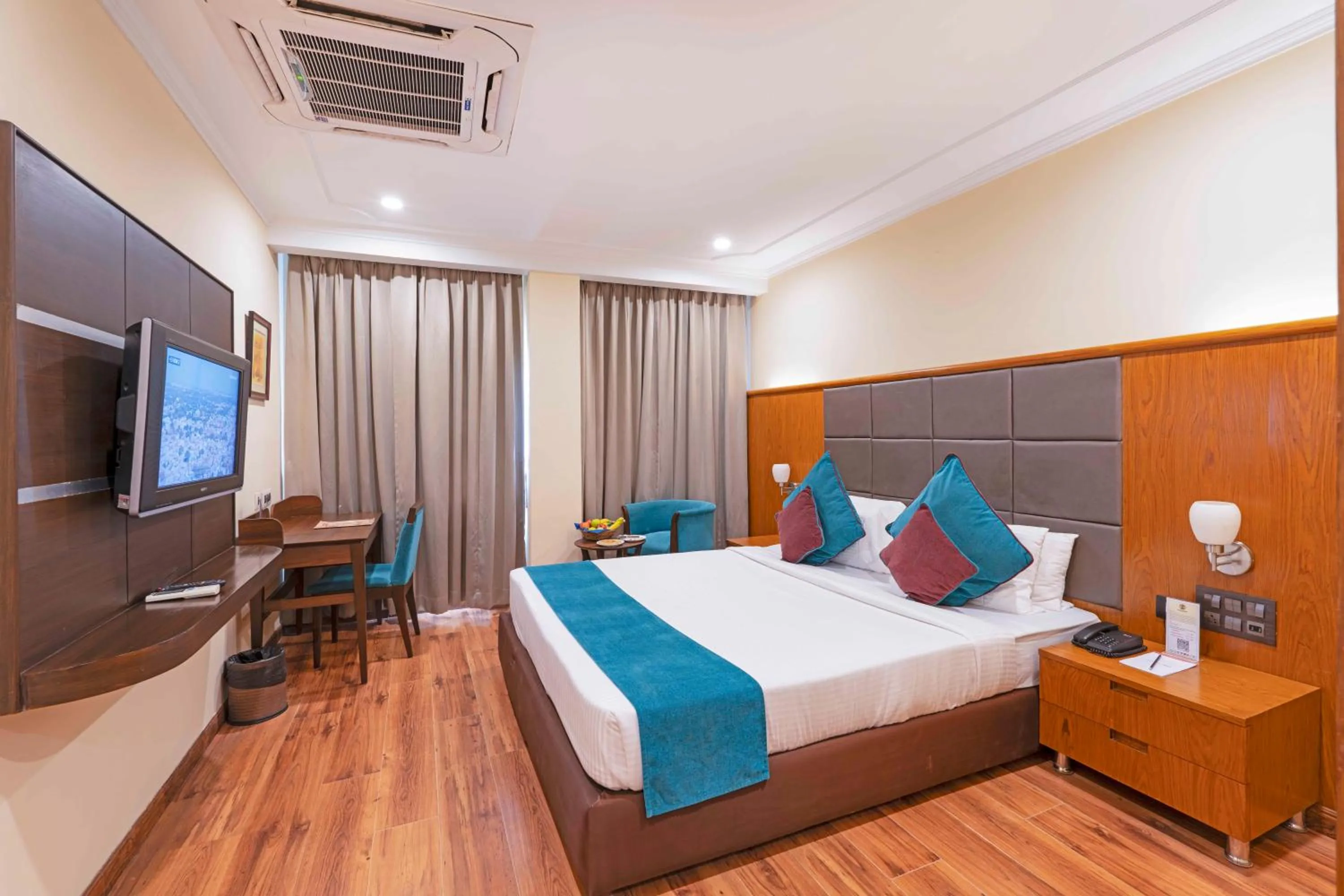 Bed in Indismart Hotel