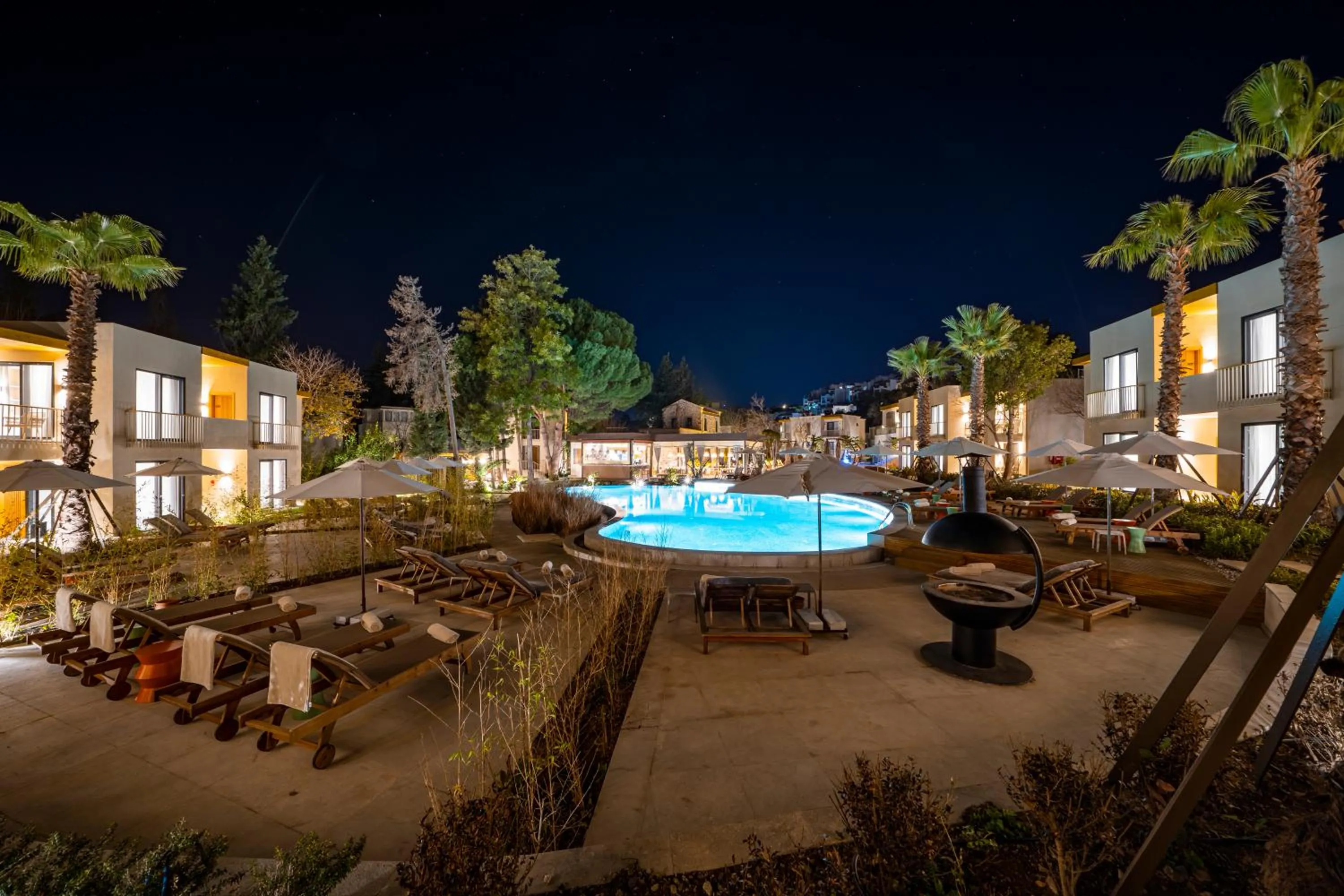 Swimming pool in Helis Premium Suites Bodrum