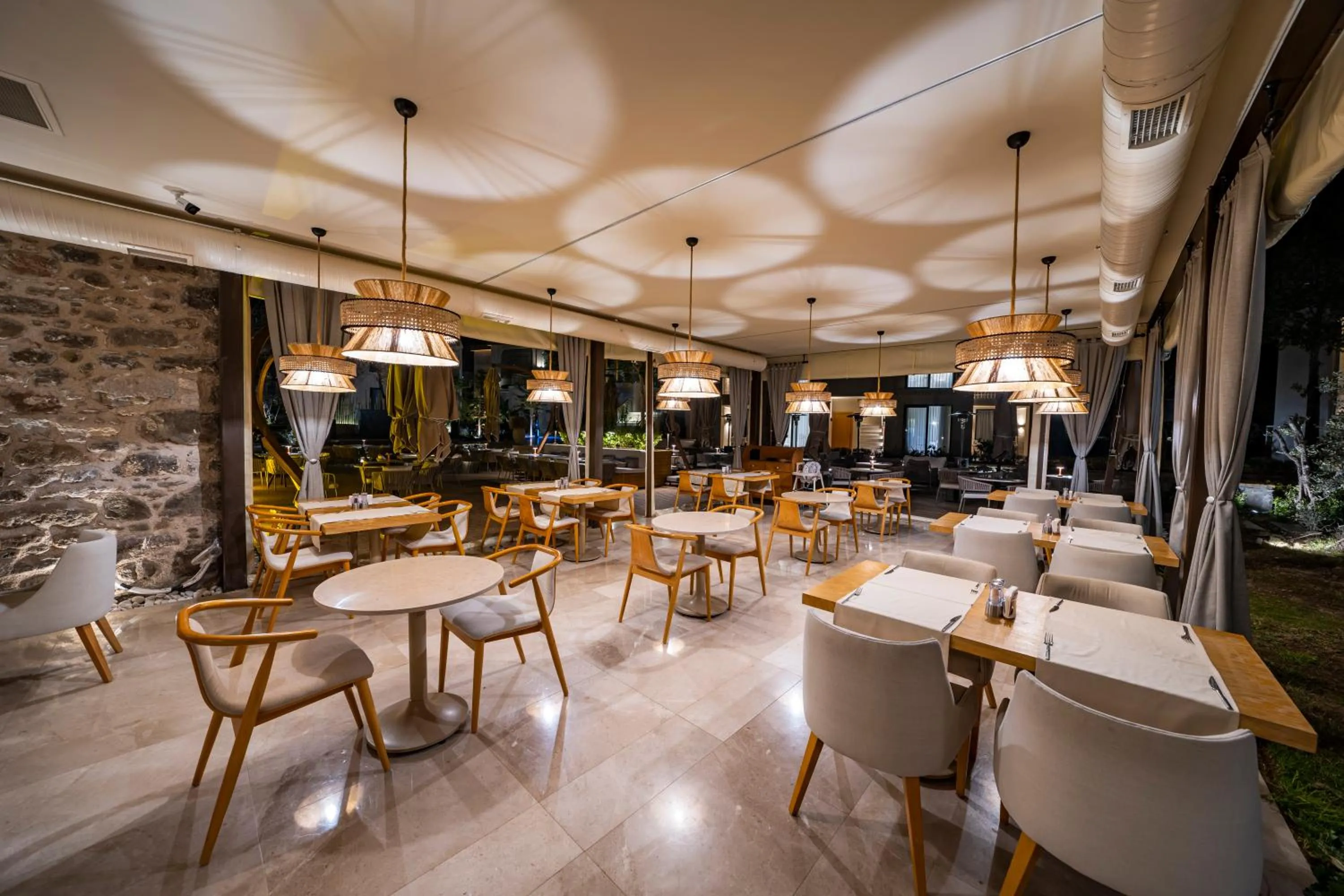 Restaurant/places to eat in Helis Premium Suites Bodrum