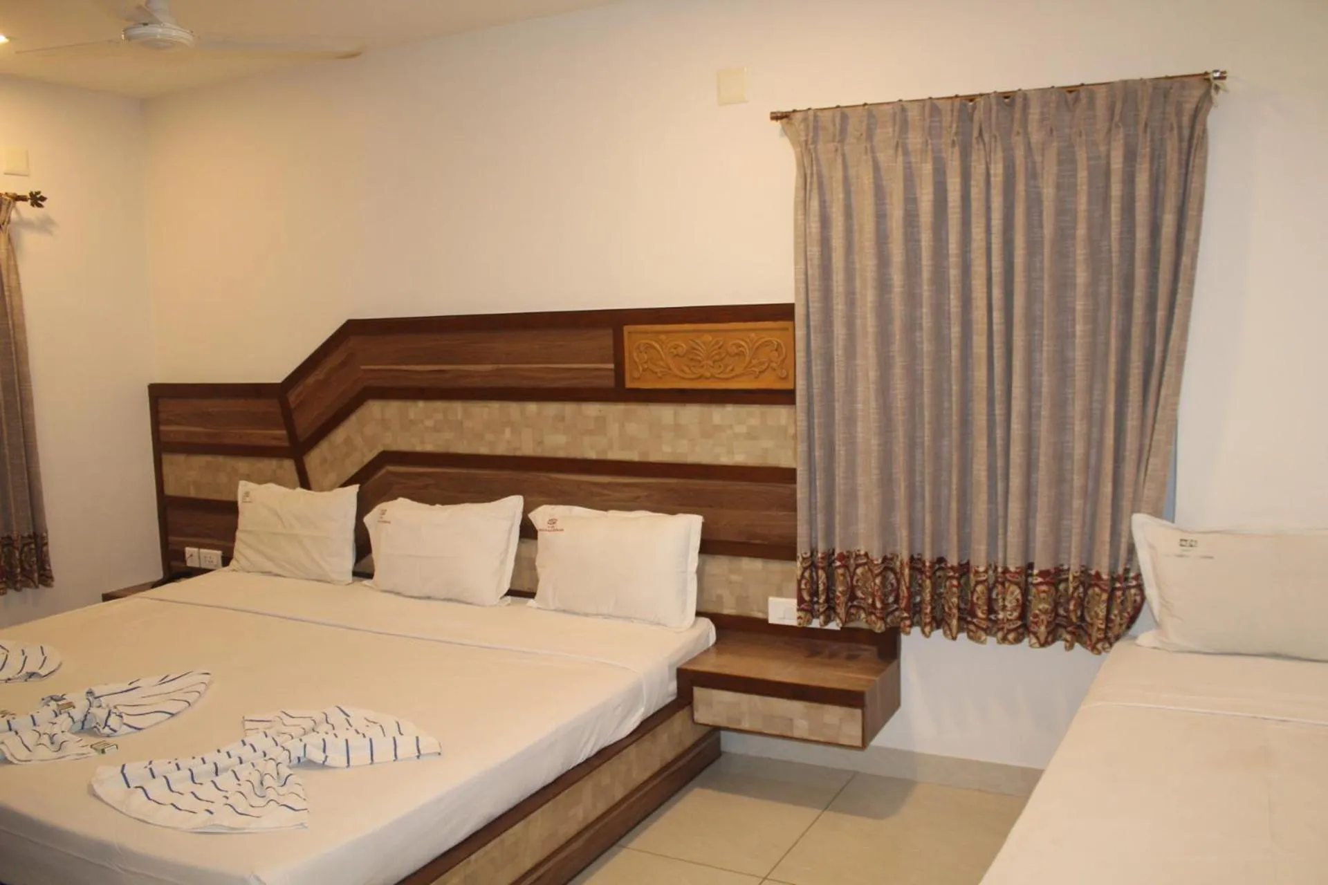 Bed in Annai in Saravana Bhavan Fine stay and Restaurant