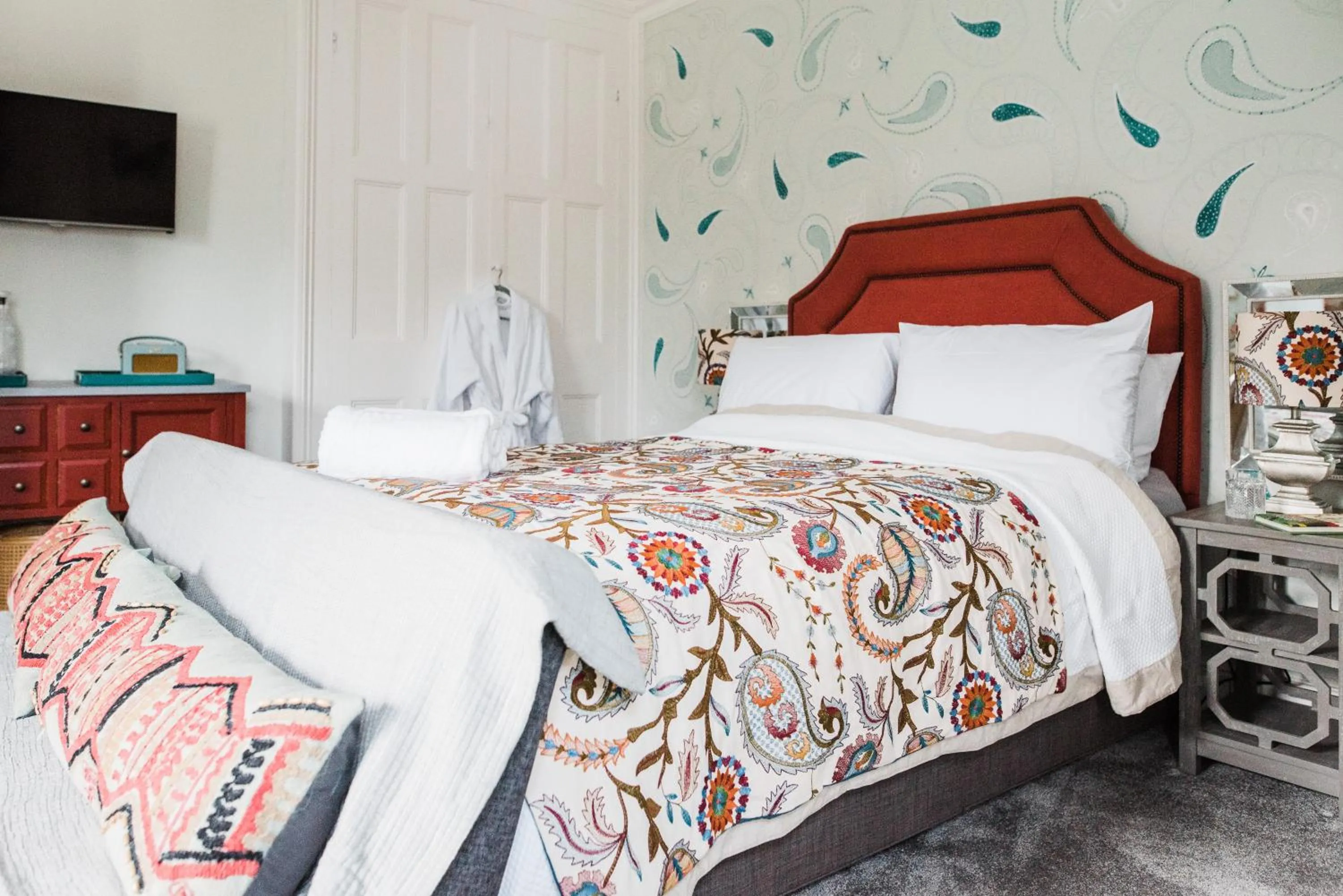 Bedroom, Bed in The Naight House