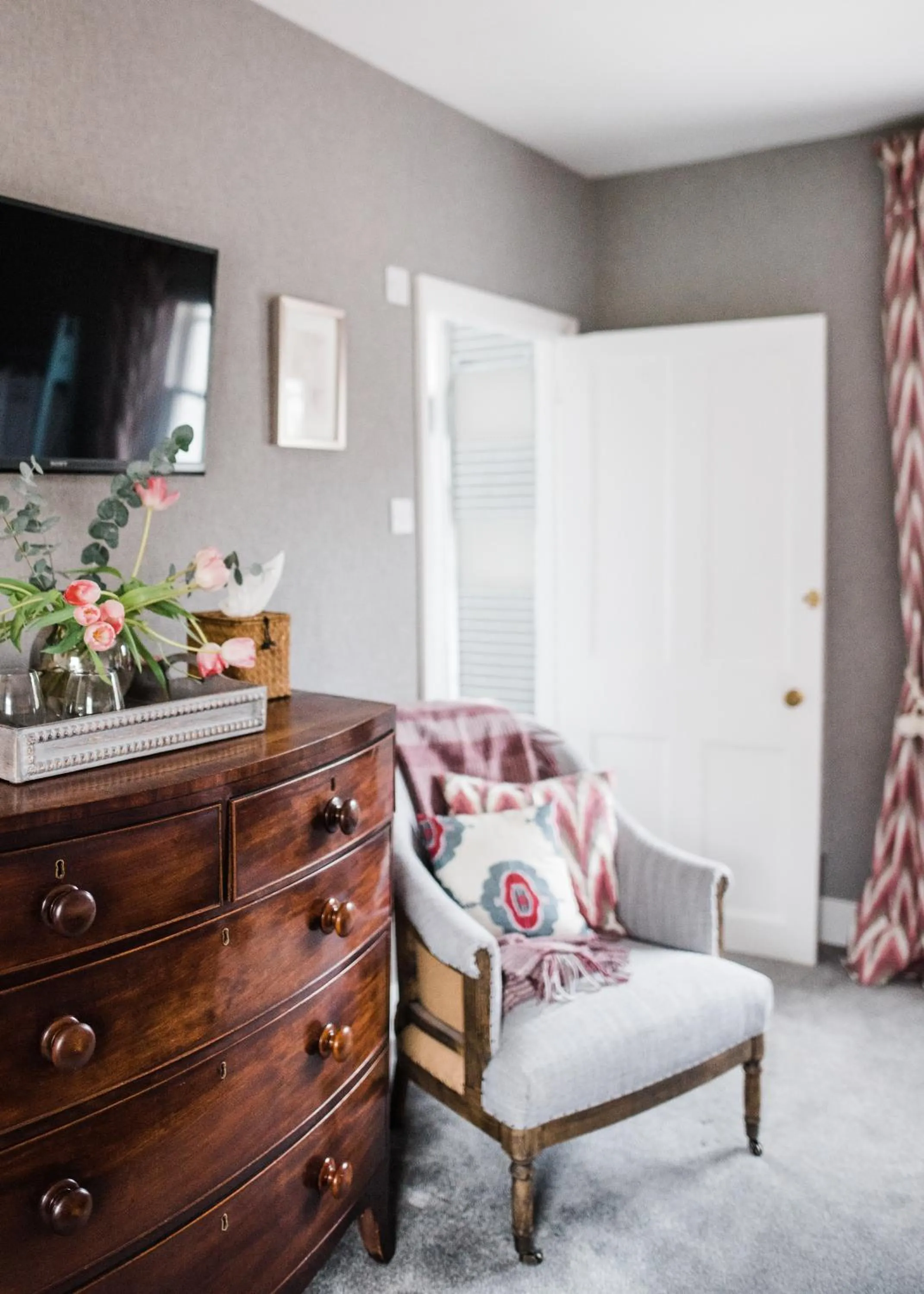 Bedroom in The Naight House